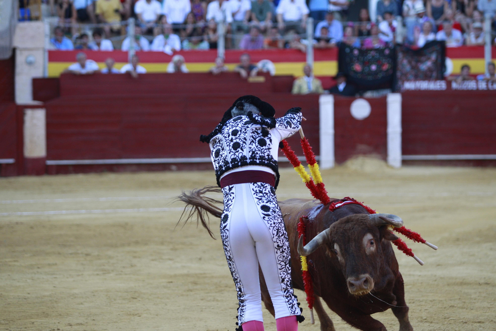 Triunfo del diestro Emilio de Justo en la Corrida de Toros de la Feria de Almería 2023