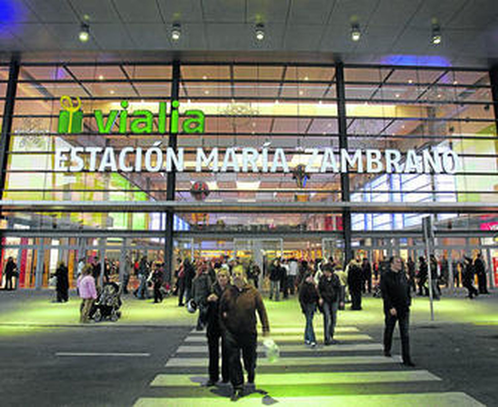 Fachada principal de la estación Vialia María Zambrano de Málaga.