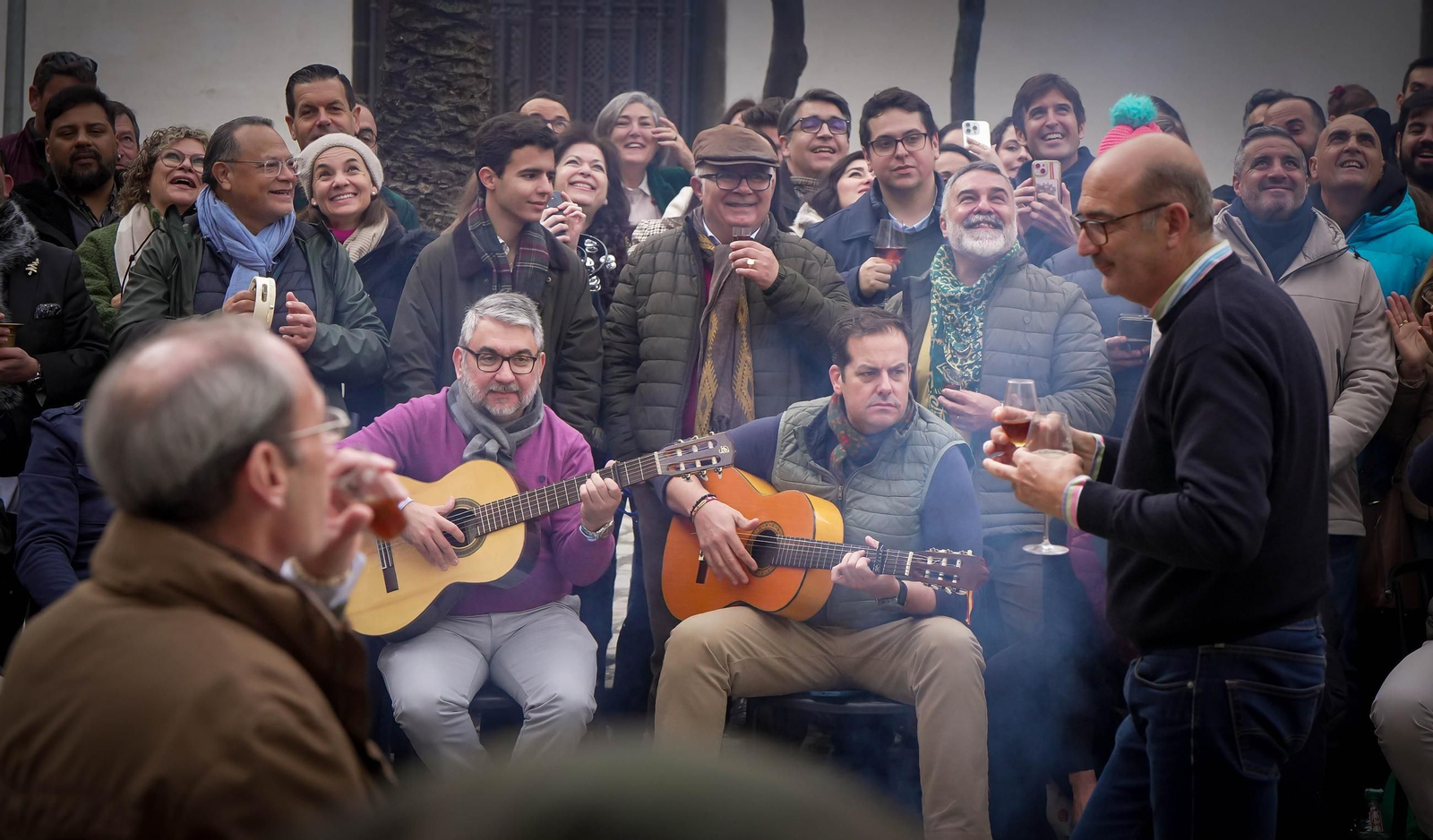La zambomba mañanera de Jerez, en imágenes