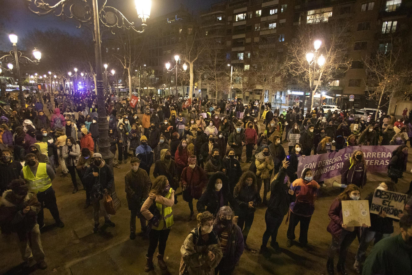 Las mejores imágenes de la manifestación feminista del 8M en Granada este 2021