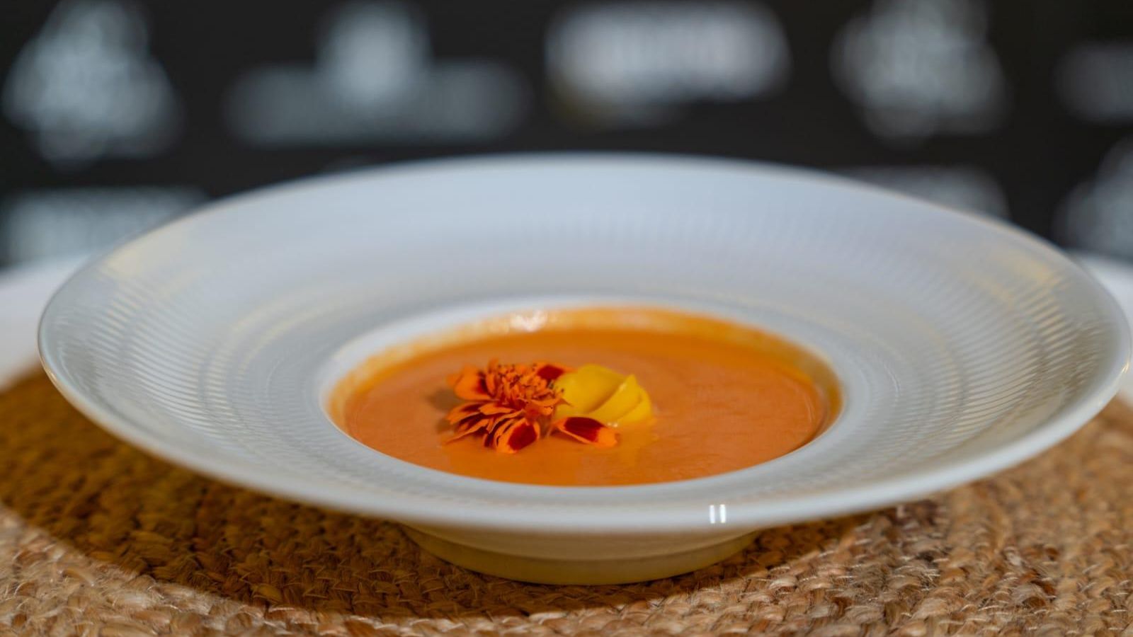 Salmorejo de mango Salmorejo de mango