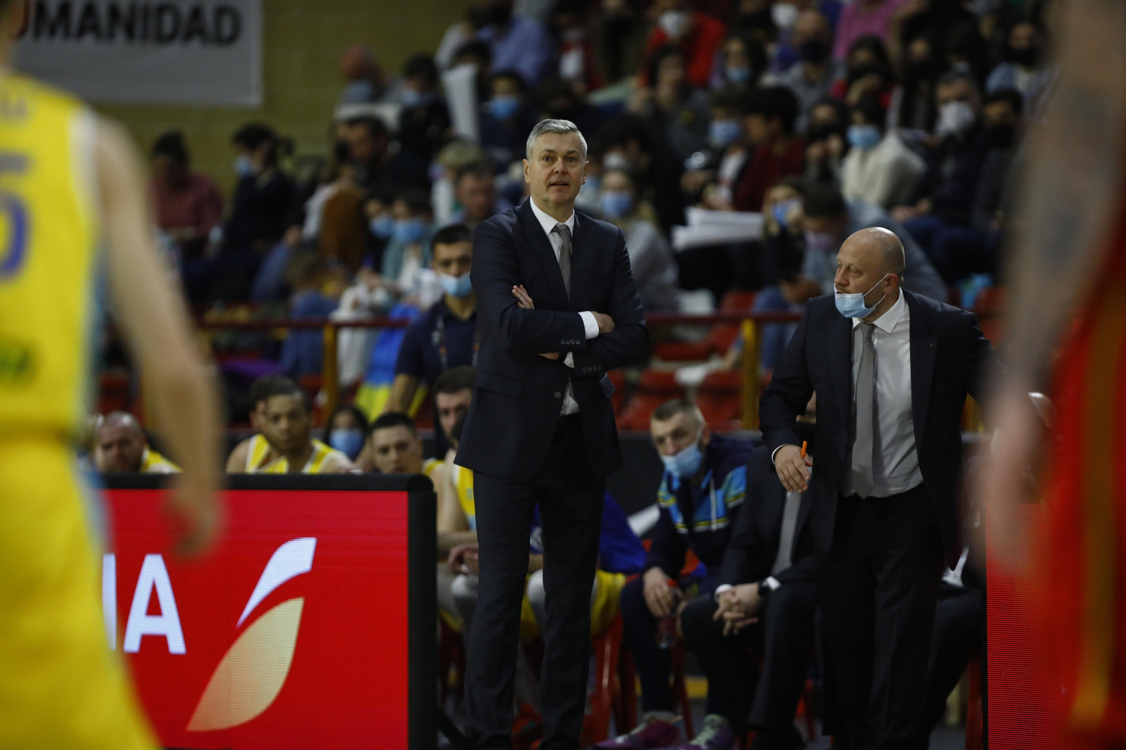 Las imágenes del emotivo encuentro entre España y Ucrania en Córdoba