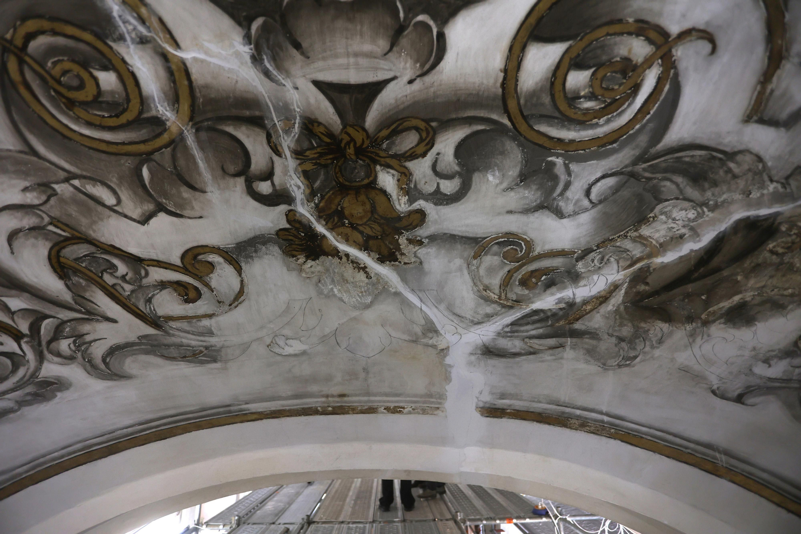 Restauración de las pinturas murales de la Iglesia de la Magdalena