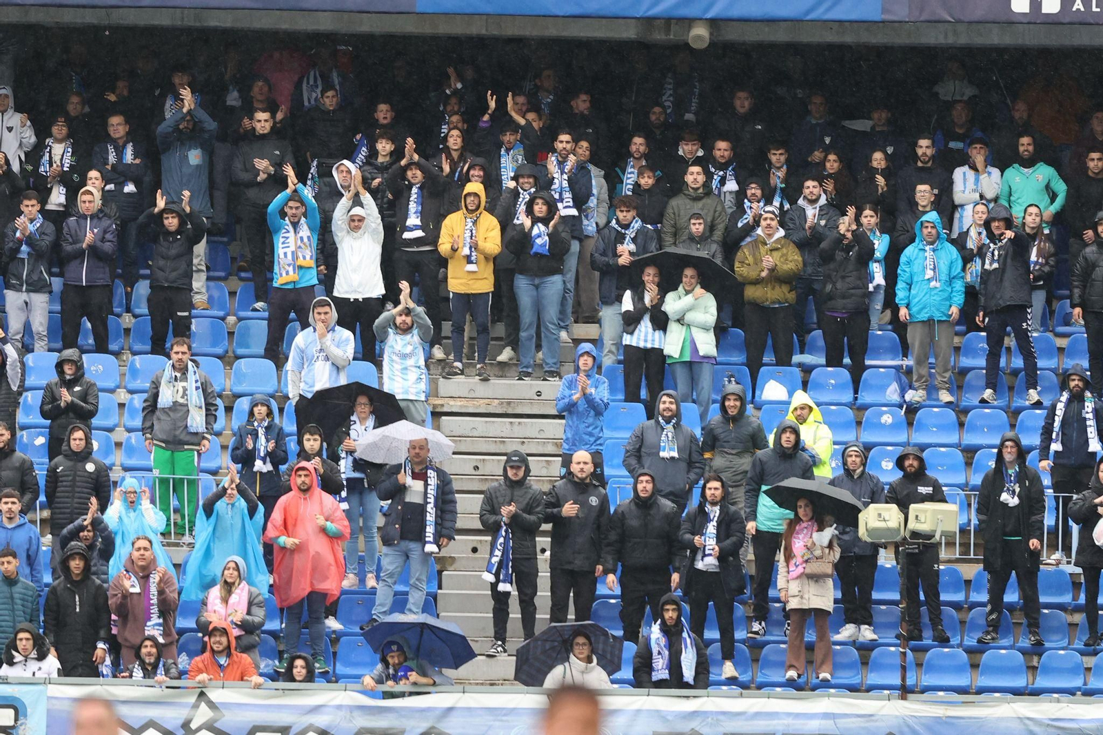 Búscate en las gradas de La Rosaleda en el Málaga CF-Almería