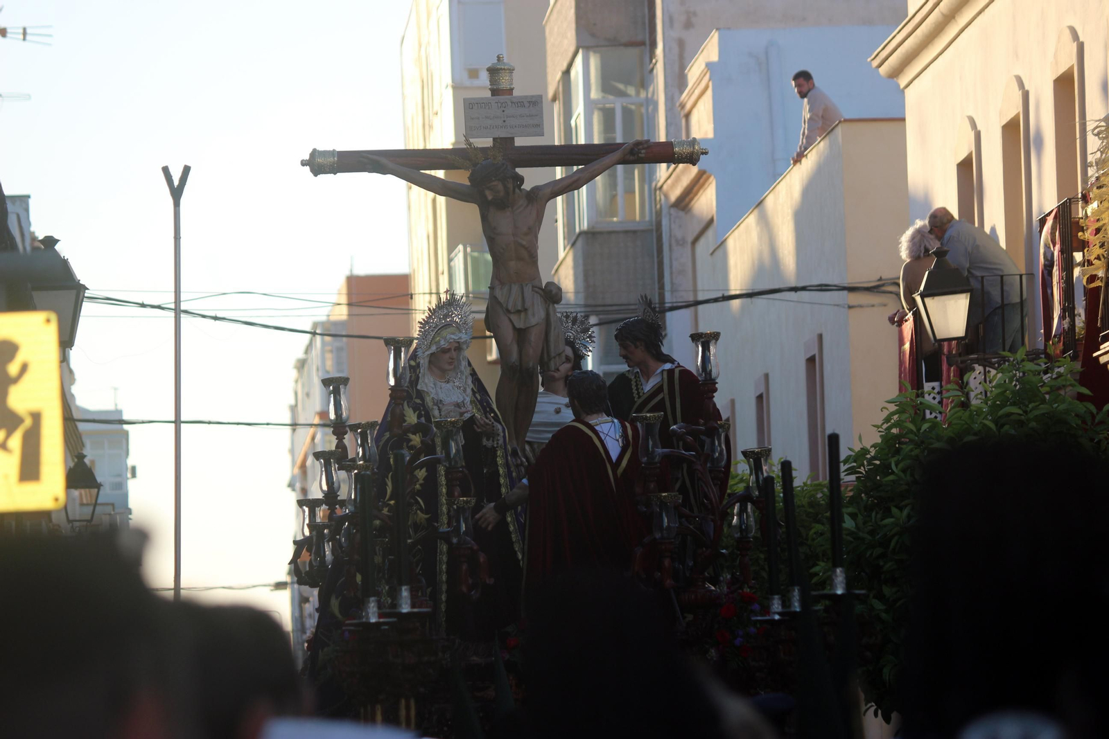 Las imágenes del Miércoles Santo en Puerto Real 2023: Vera-Cruz y Amargura