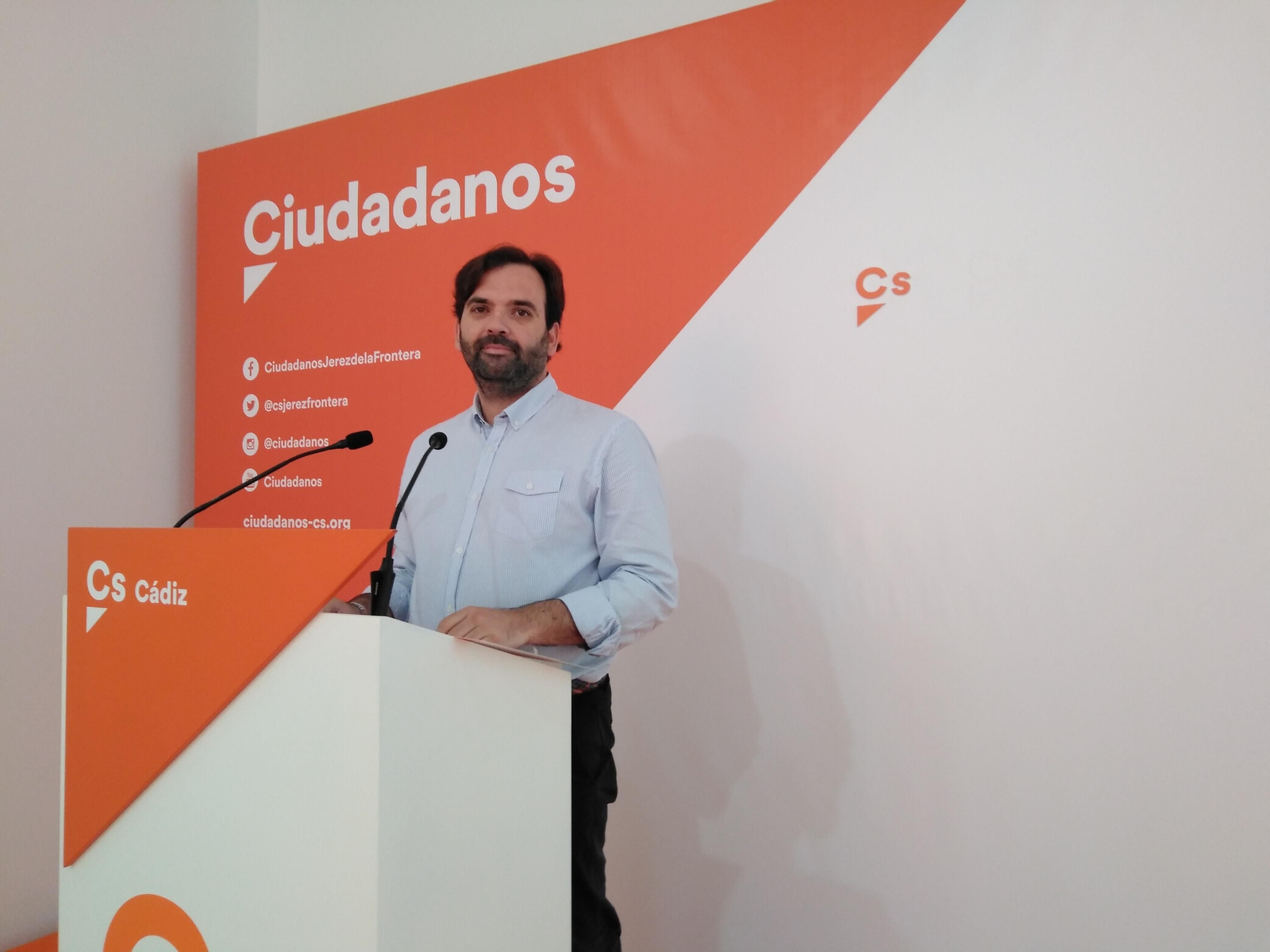 Mario Rosado, durante un acto en la sede local de Ciudadanos.