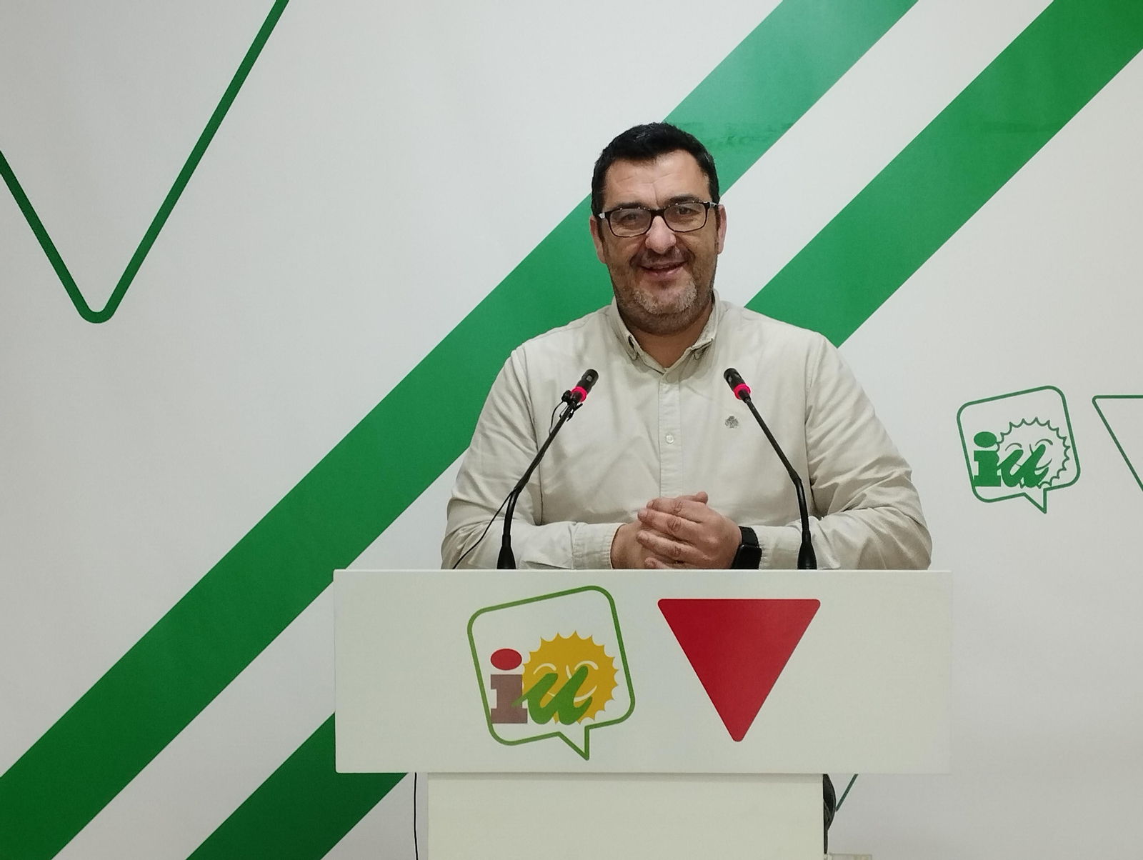 Guzmán Ahumada, coordinador provincial de IU Málaga, en rueda de prensa.