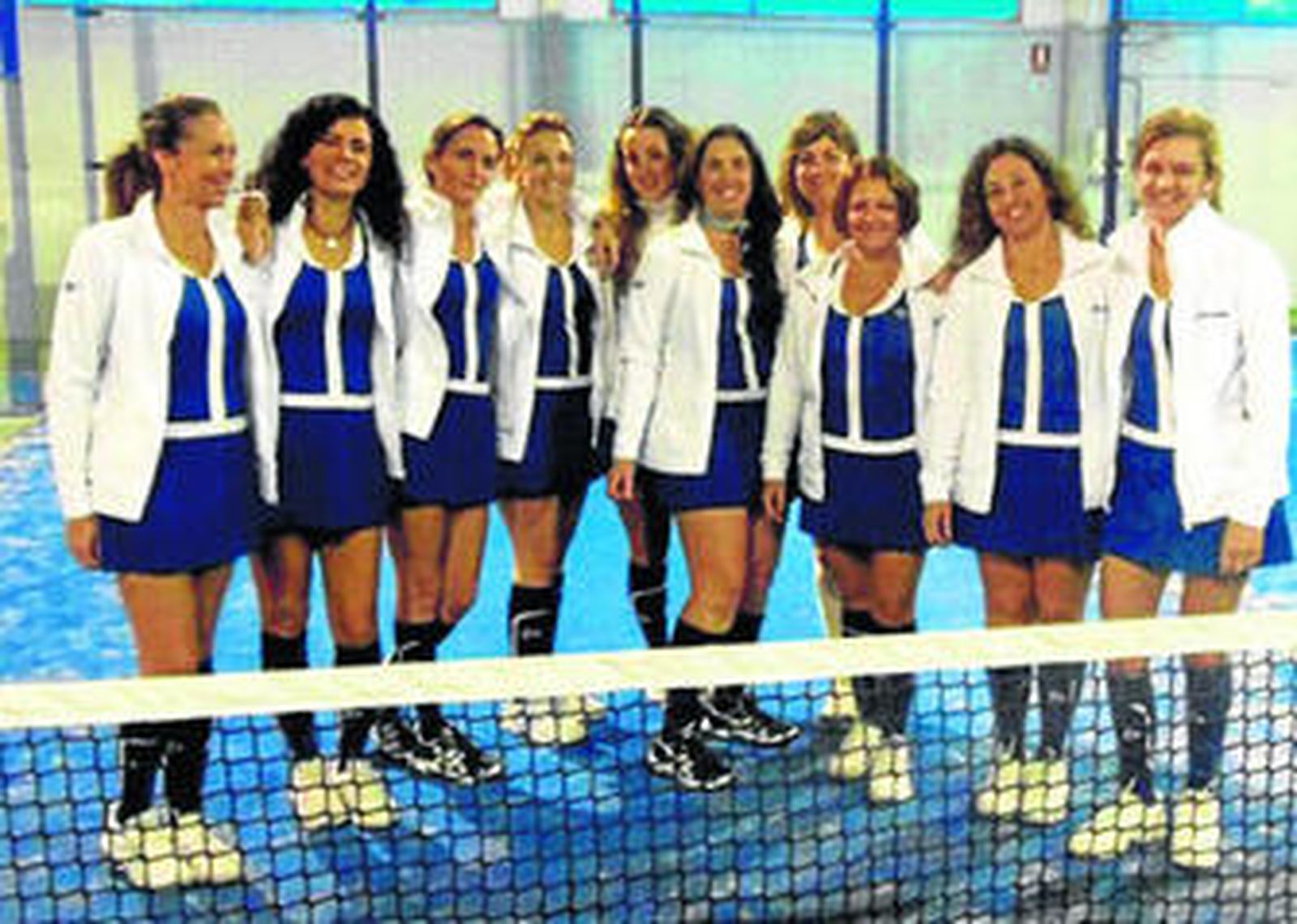 Las chicas del equipo Amicis Pádel.