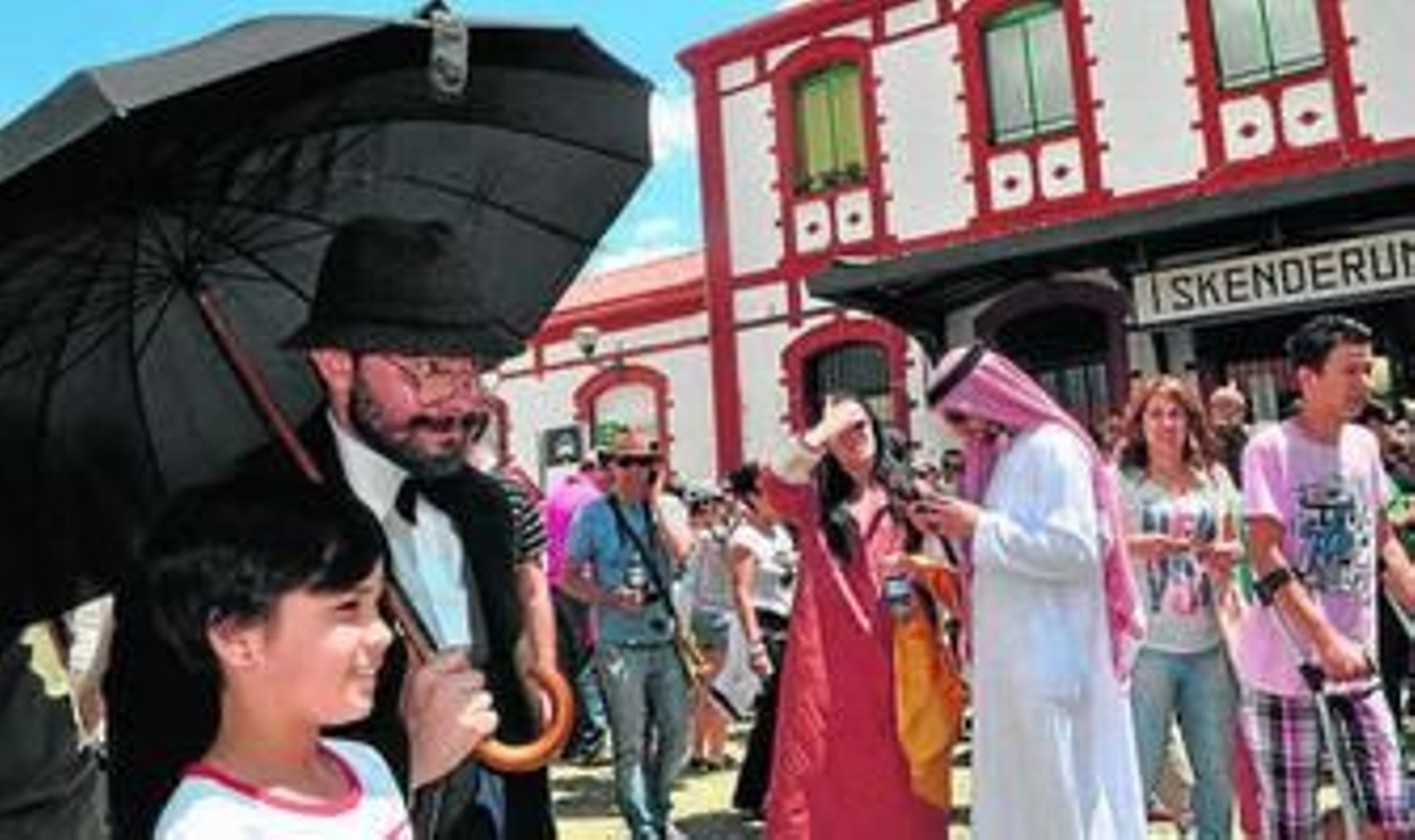 4. La estación de trenes de Guadix se quedó pequeña para albergar cuatro pases de la escena que se rodara en el año 1988 de 'Indiana Jones y la última cruzada'.