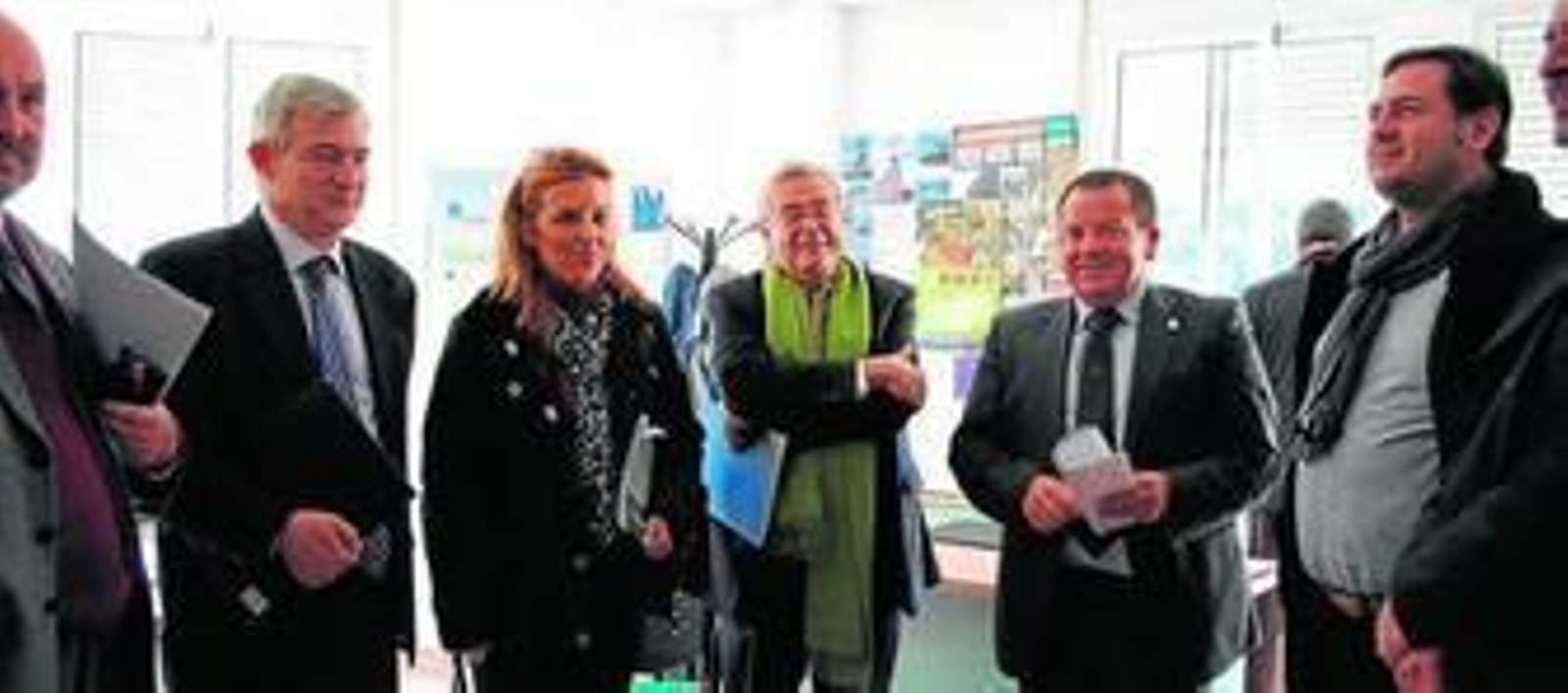 Asociación de Desempleados, sindicatos, políticos y empresarios.