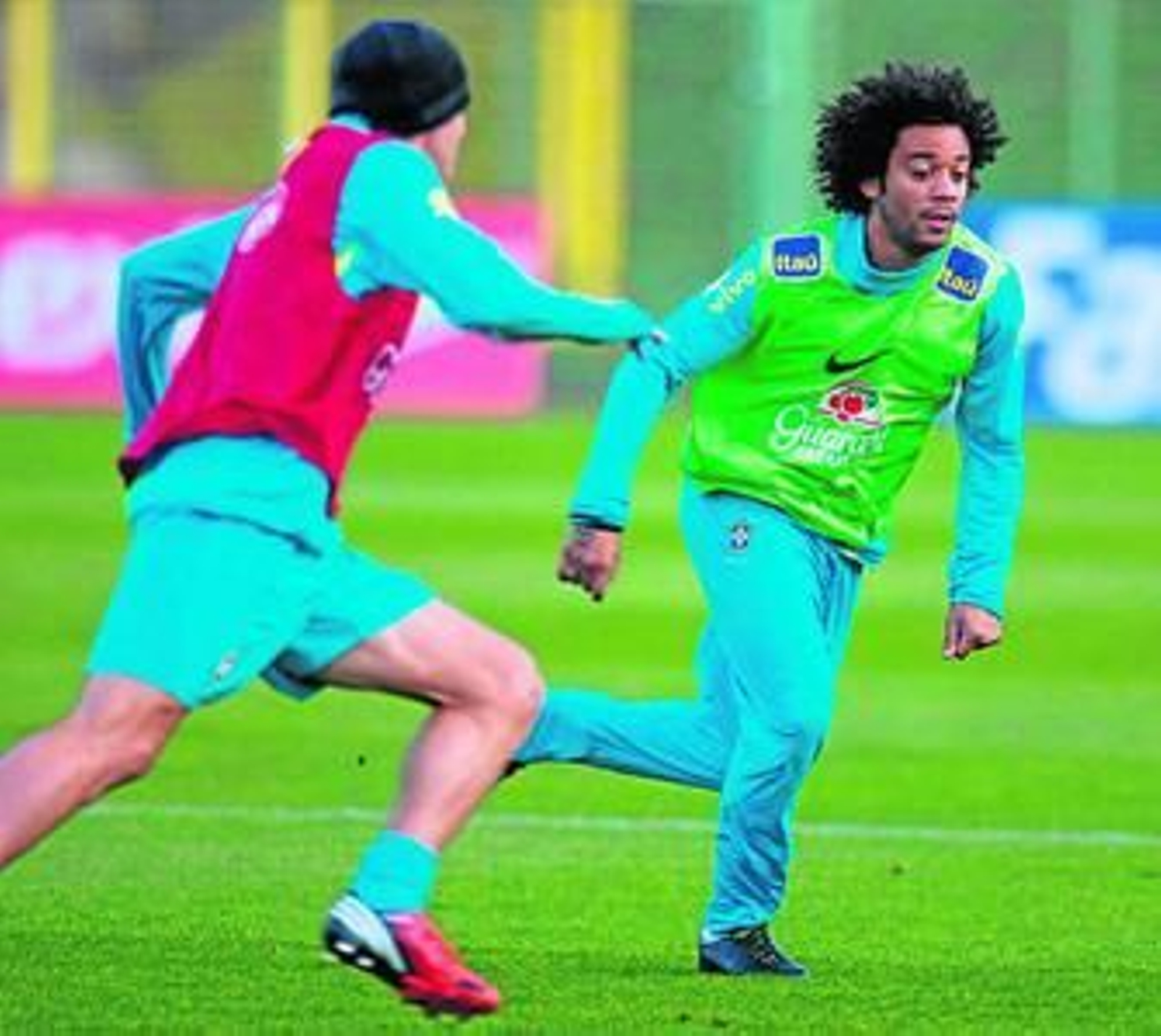 Marcelo, durante un entrenamiento con el combinado brasileño.