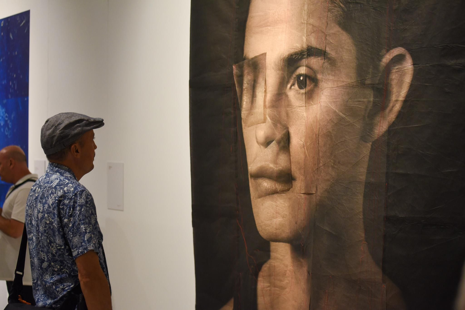 Luis González Palma inaugura en Córdoba una exposición sobre su trayectoria en la última década