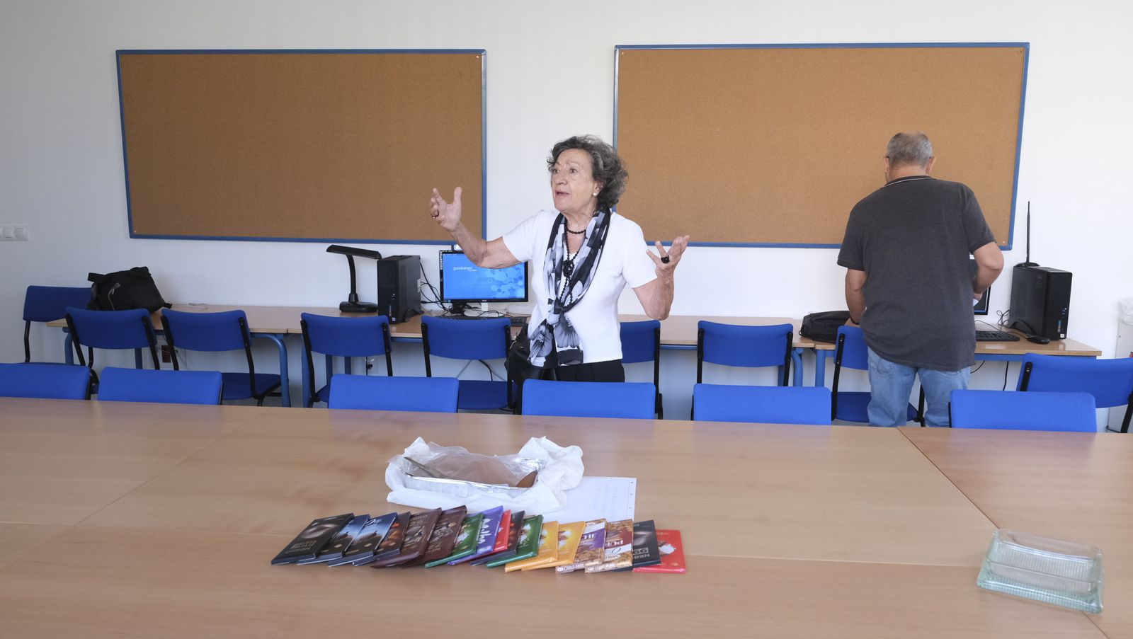 Kina Jiménez visita el Conservatorio Profesional de Danza que lleva su nombre