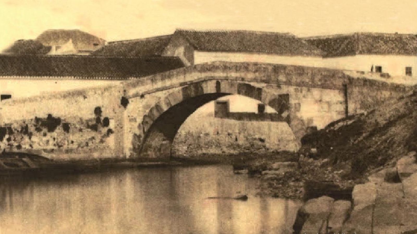 El puente Viejo o del Cristo en una fotografía tomada por G. W. Wilson en 1860.