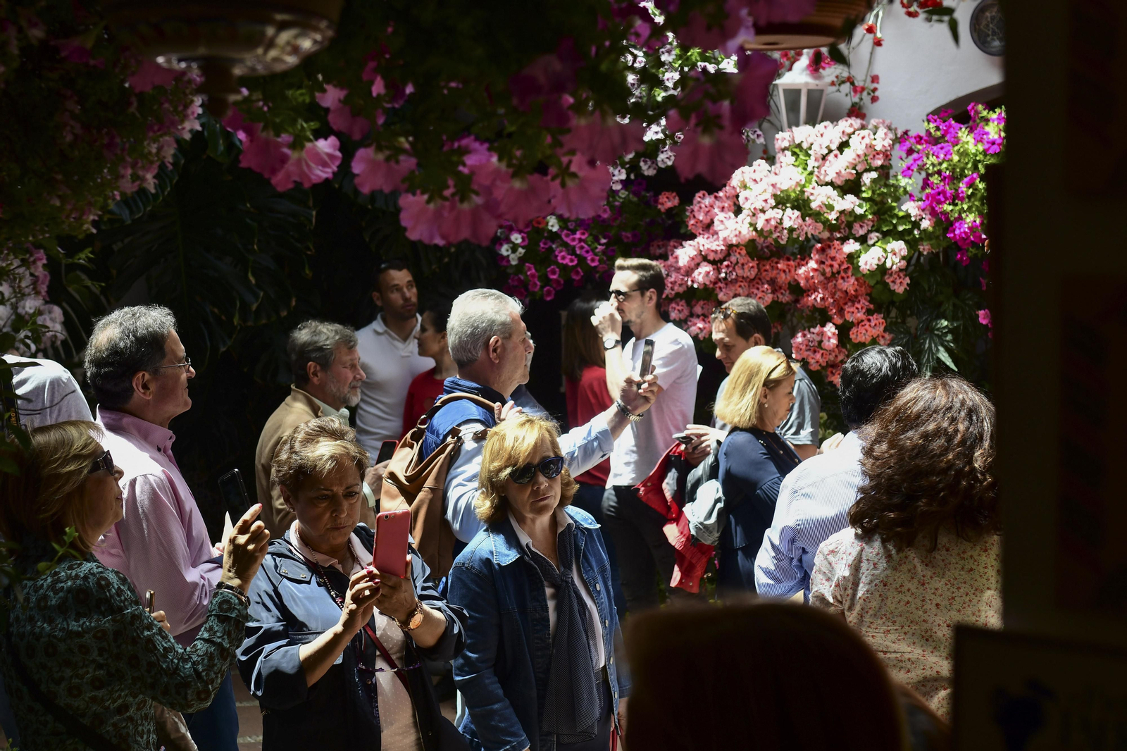 El patio de Parras, 5, repleto de turistas.