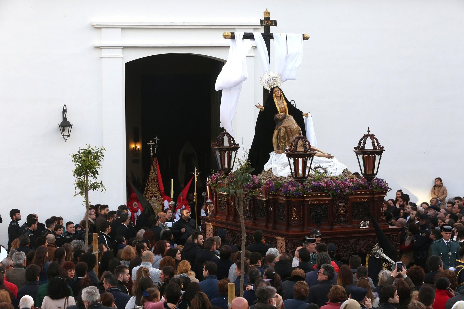 Imágenes del Santo Entierro