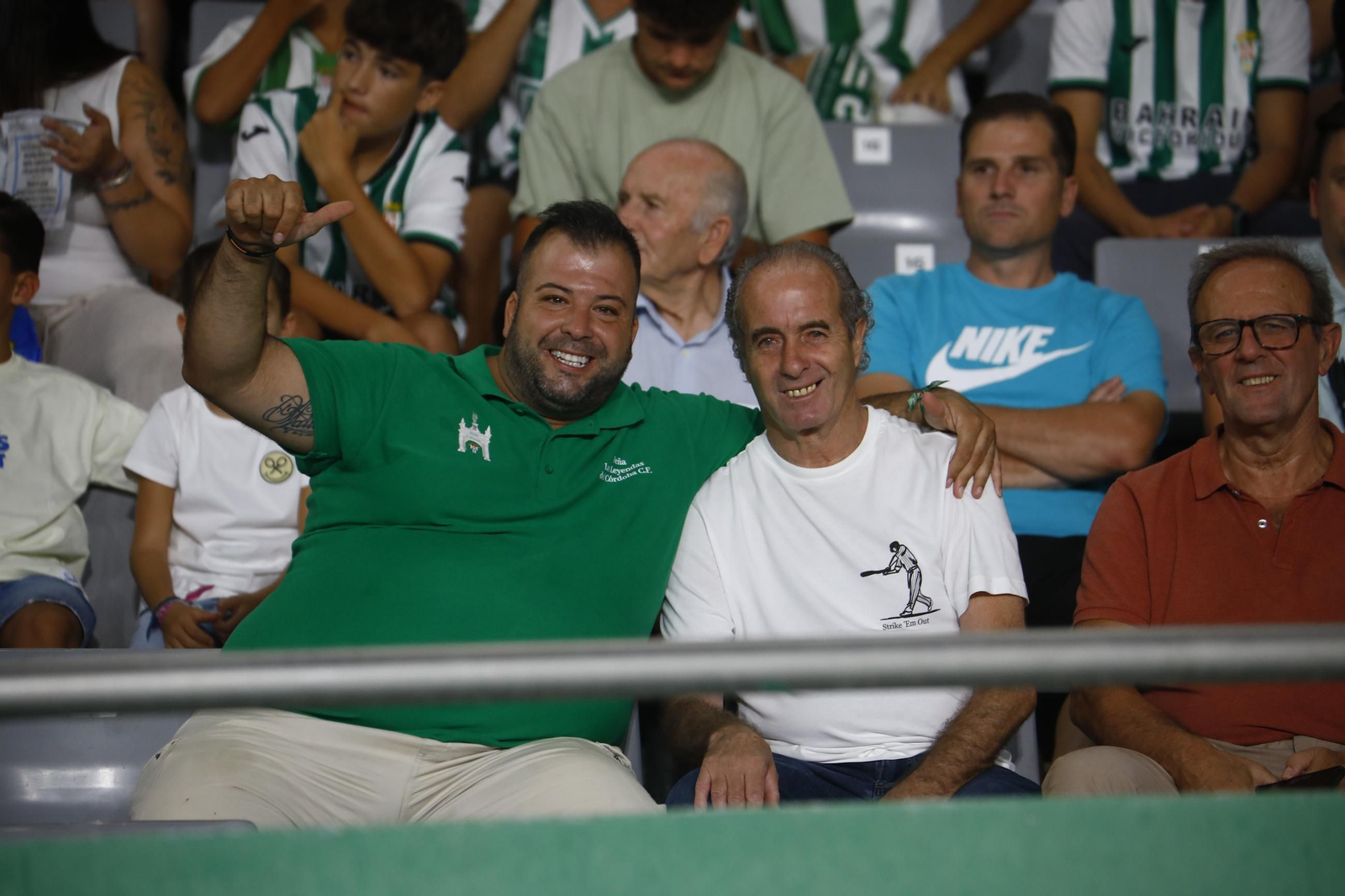 Las mejores fotos del ambiente en El Arcángel para el Córdoba CF - Castellón