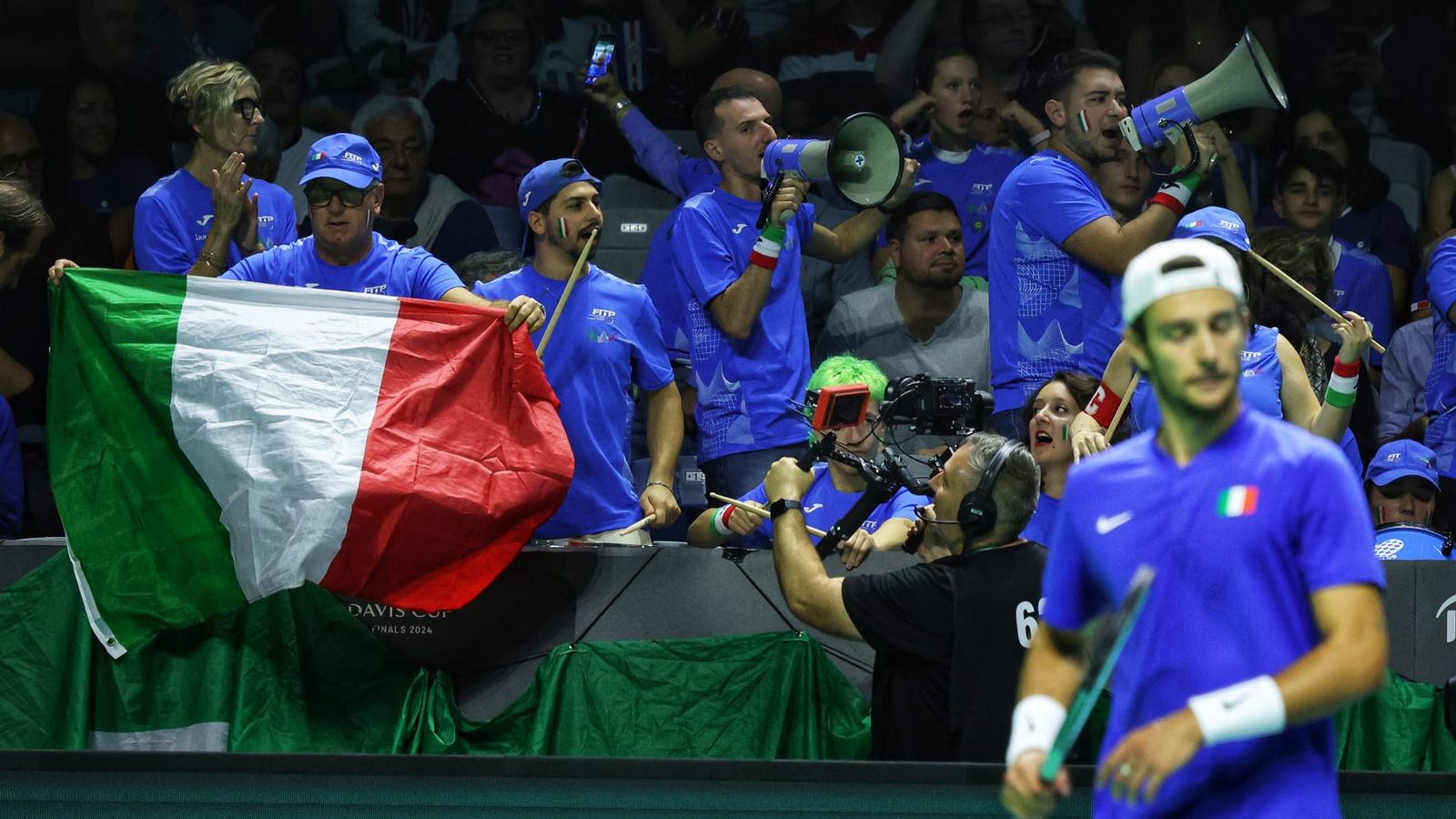 Copa Davis: Francisco Cerundolo pasa por encima de Musetti y Argentina domina 1-0 a Italia