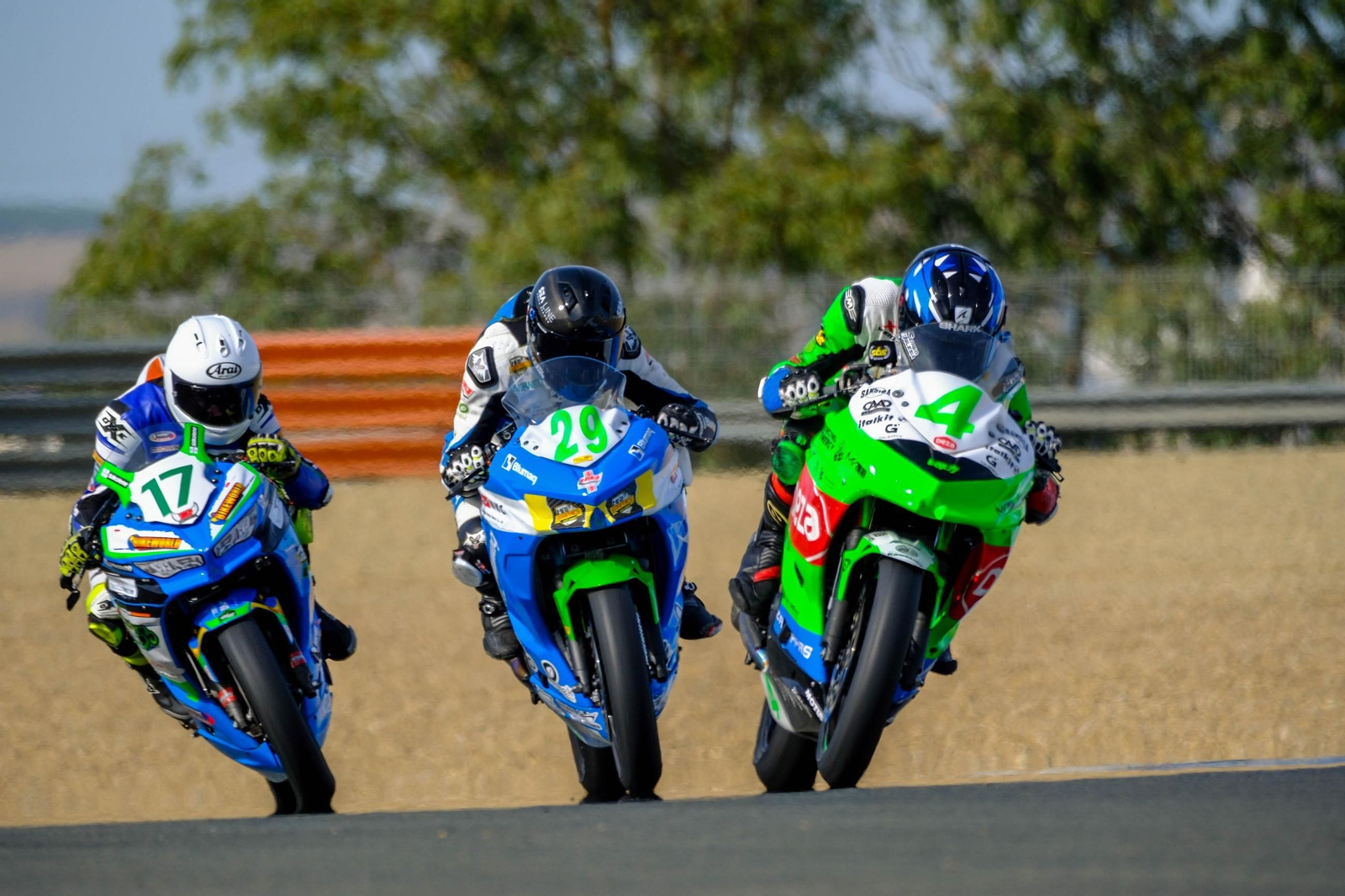Las carreras que decidían a los campeones en las diferentes categorías resutaron atractivas y emocionantes.