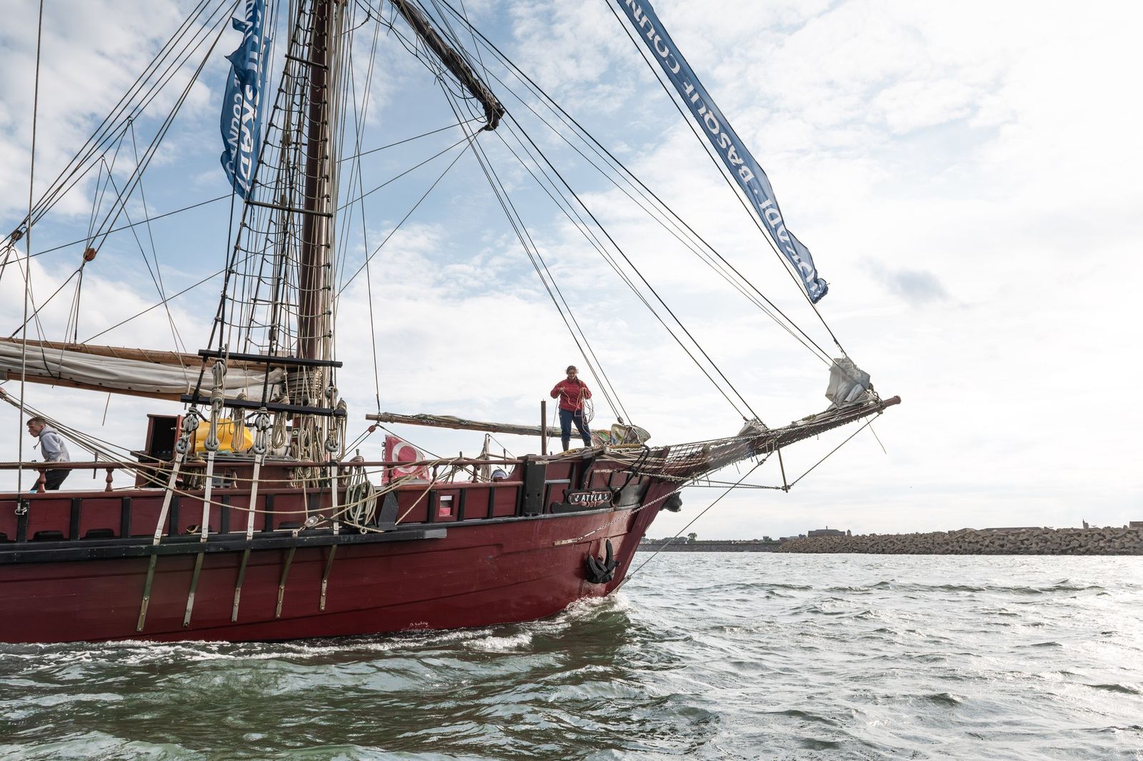 El barco Atyla, participante en la Regata, en una de sus regatas