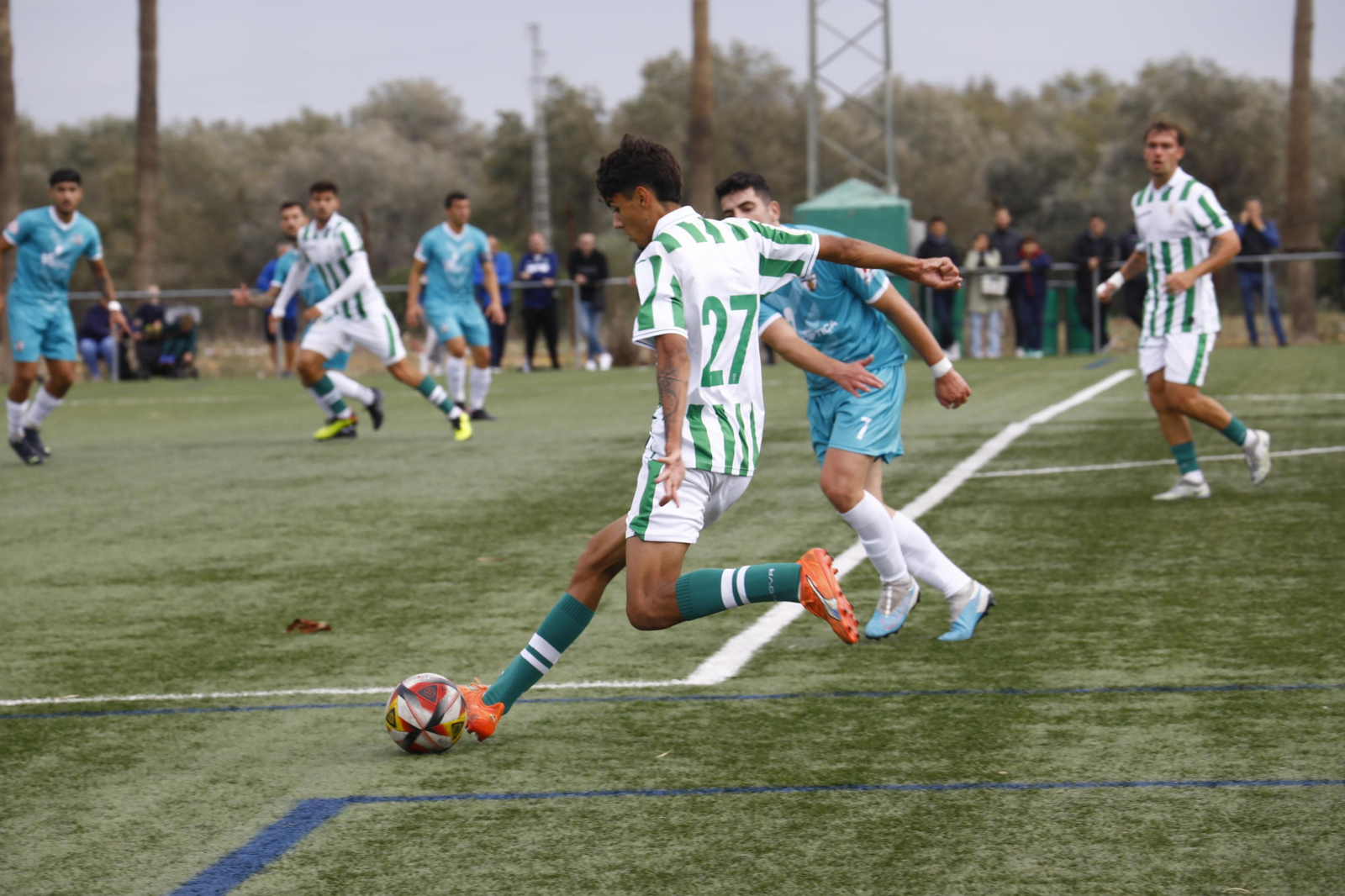 Las mejores fotos del derbi provincial entre el Córdoba B y el Pozoblanco