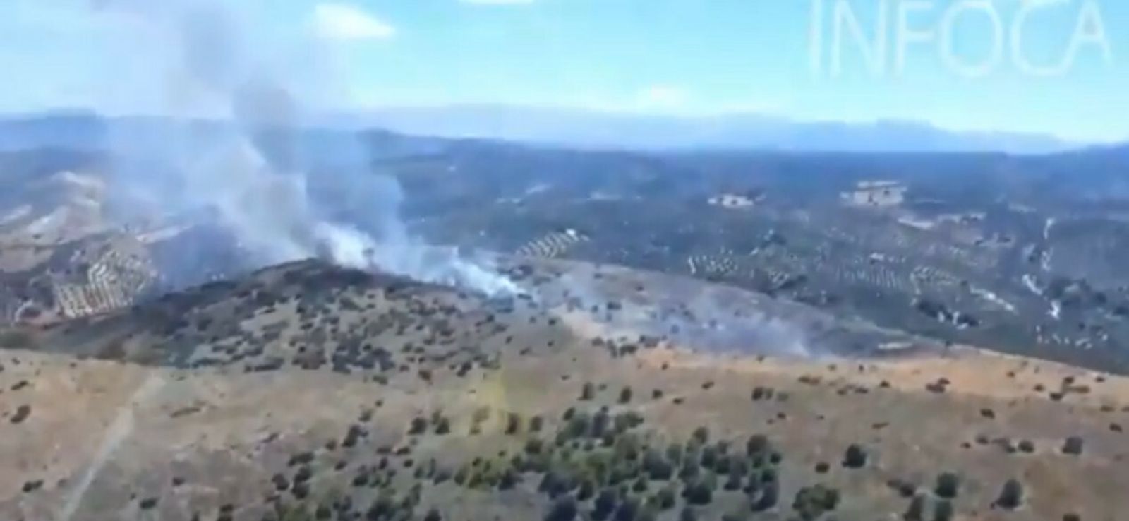 Incendio forestal en un paraje de Cuevas de San Marcos.