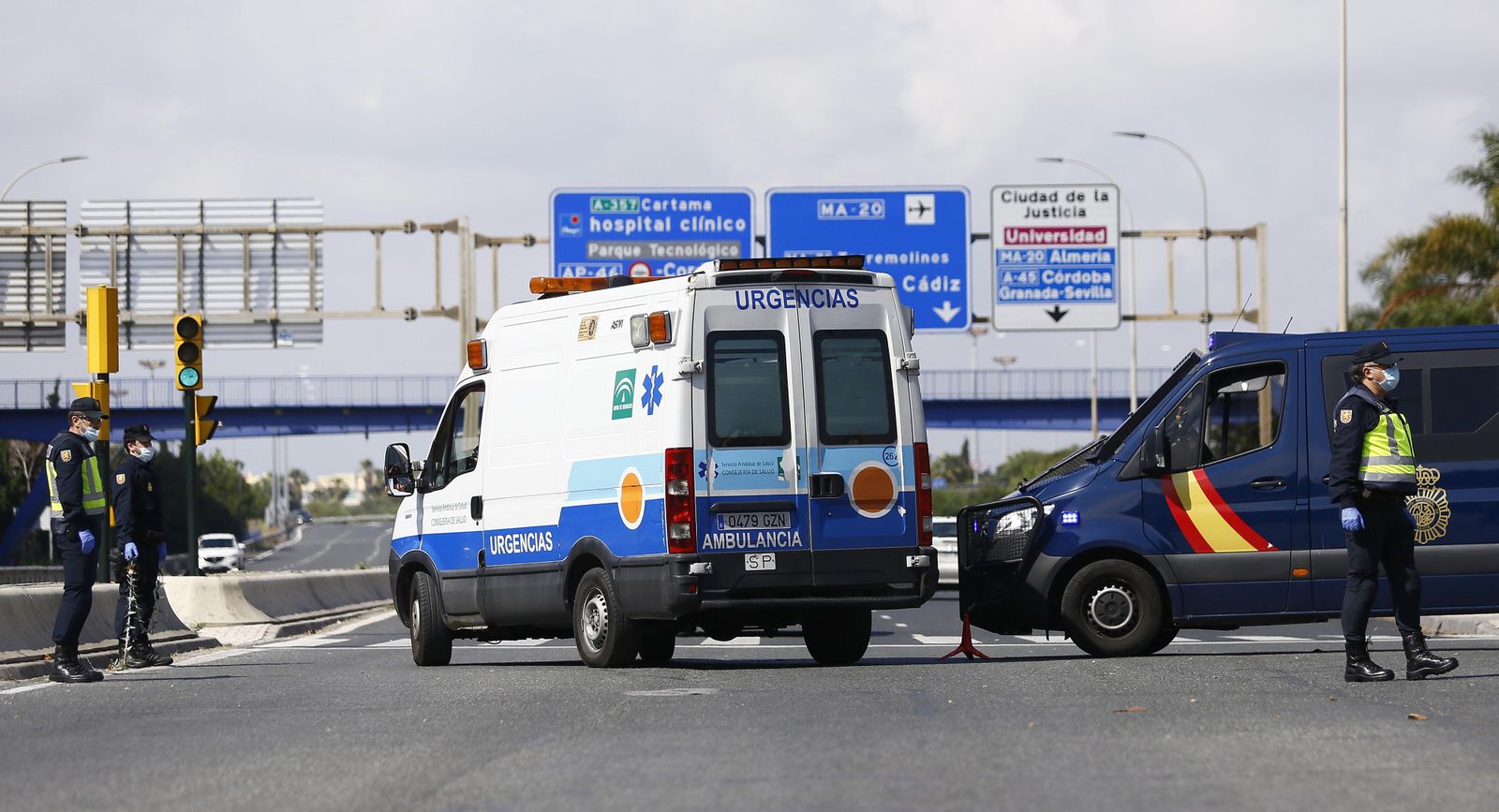 Coronavirus: Controles en las carreteras de Málaga, en fotos