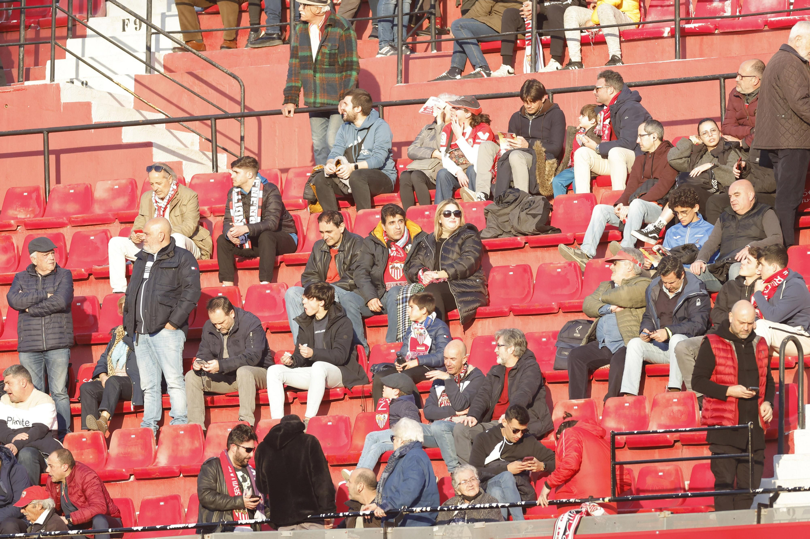 Búscate en las fotos del Sevilla-Mallorca