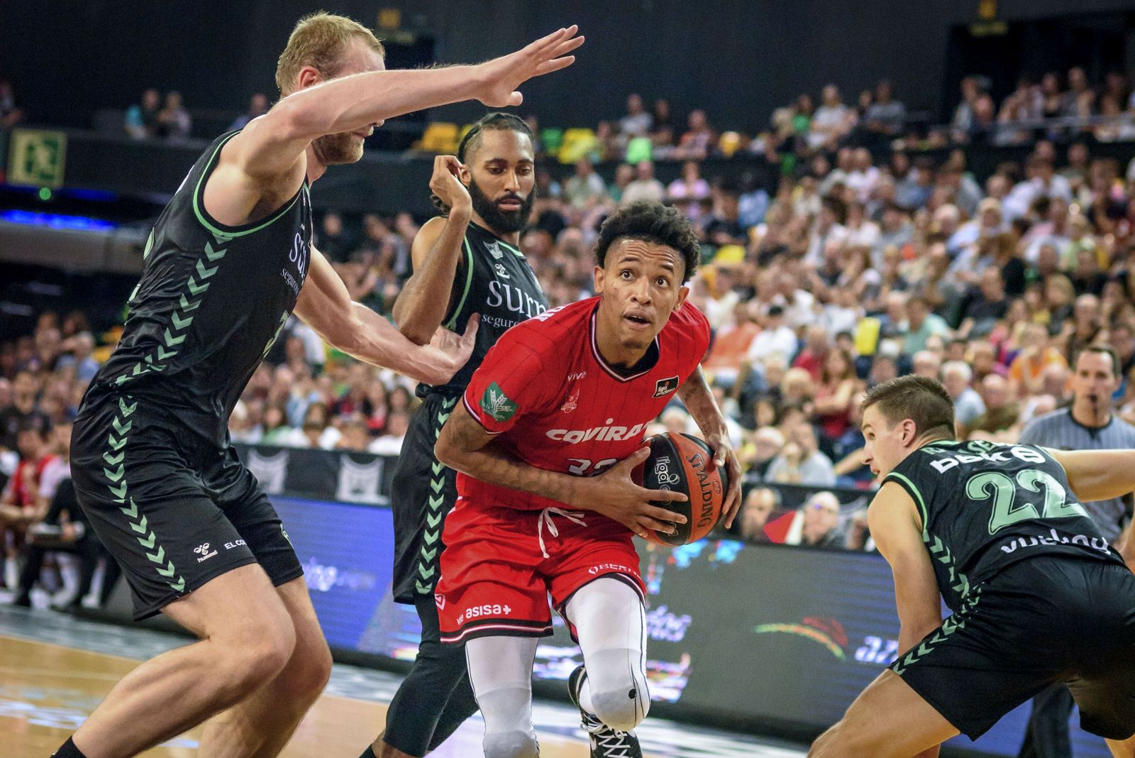 Joe Thomasson despertó tarde en Bilbao en la parcela anotadora.