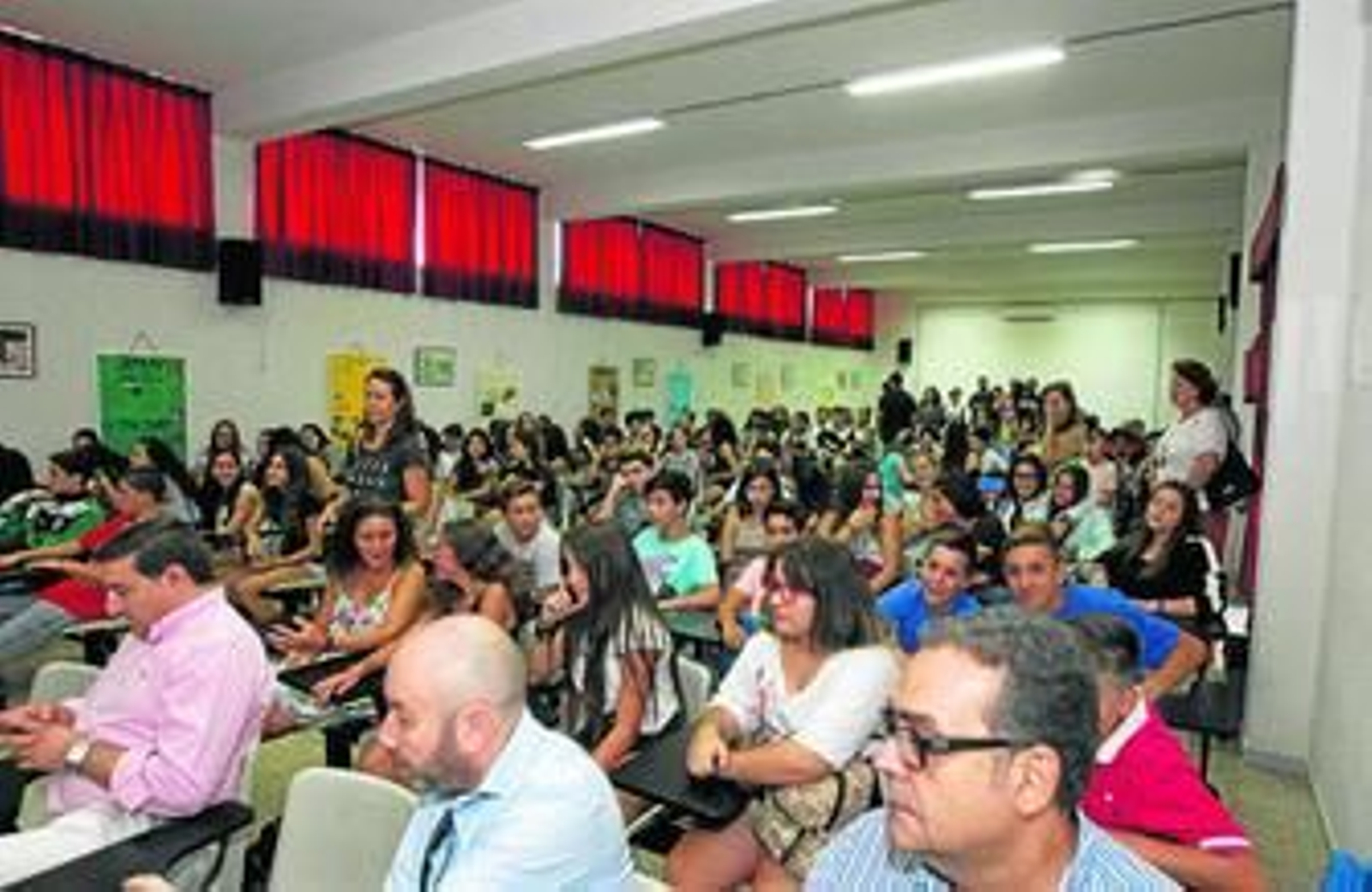 El acto ha tenido lugar en el salón de actos del IES Alhadra.