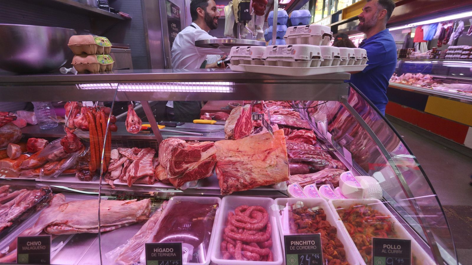 Una de las carnicerías del mercado de Atarazanas.