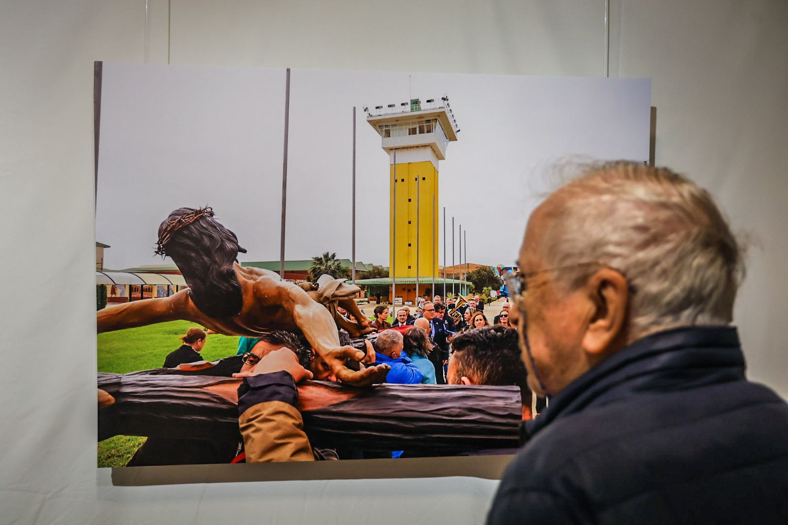 La exposición 'Cristo en la Prisión' en fotografías