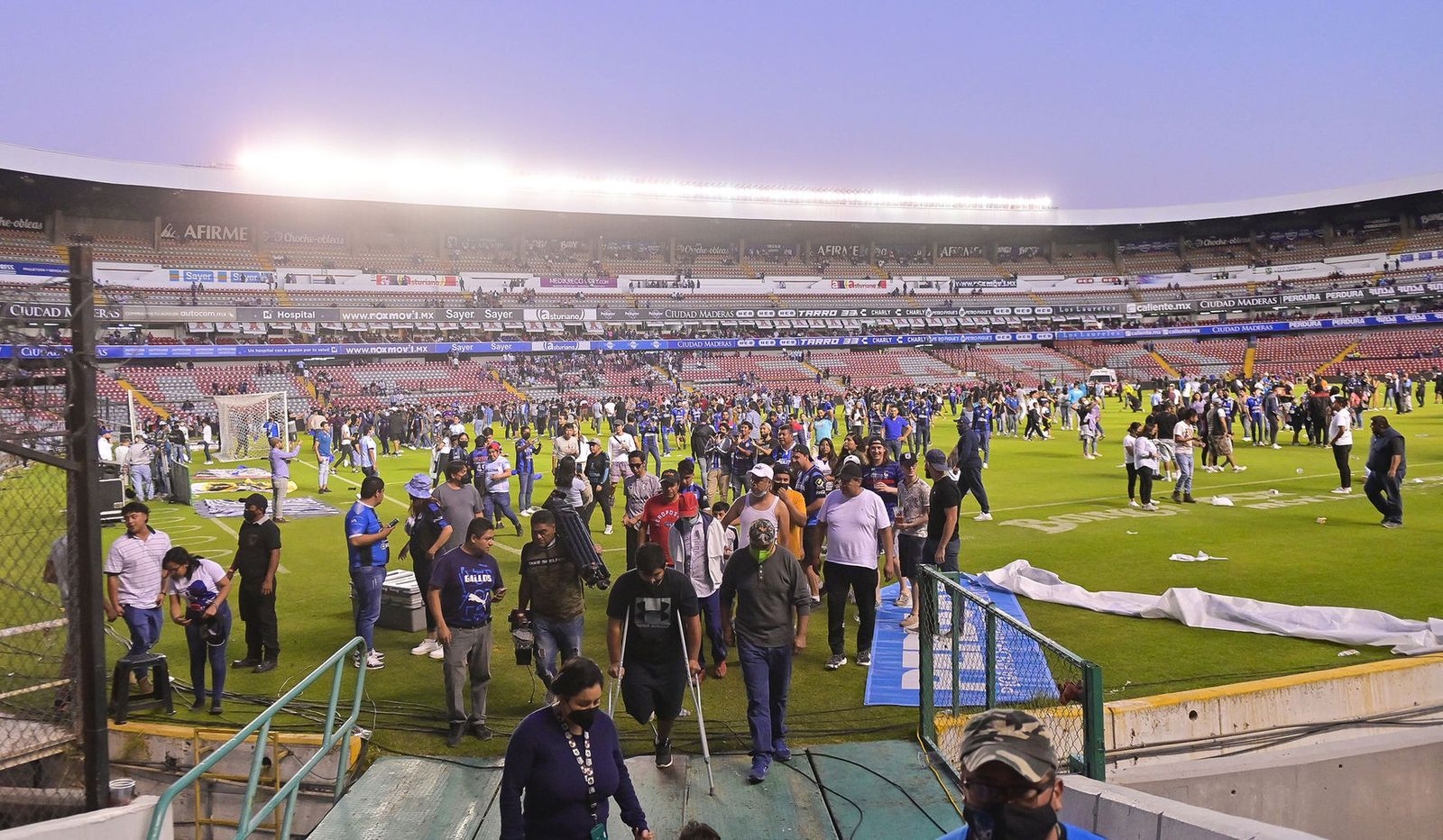 Las imágenes de la pelea en el fútbol mexicano entre Querétaro y Atlas