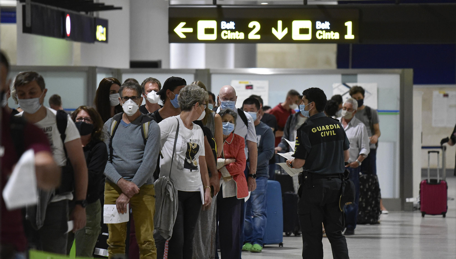 Llega a  Sevilla del primer vuelo con turistas desde el cierre de fronteras