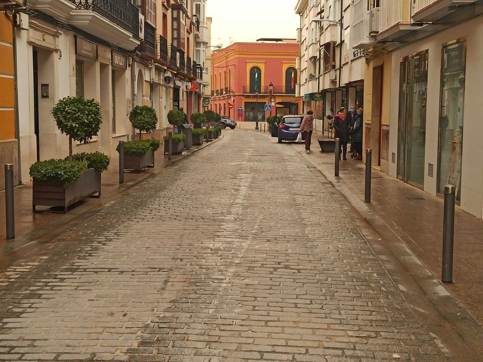 Una calle del centro de Lucena.
