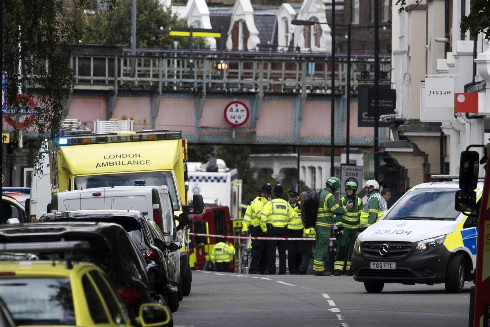 Imágenes del atentado con bomba casera del Metro de Londres