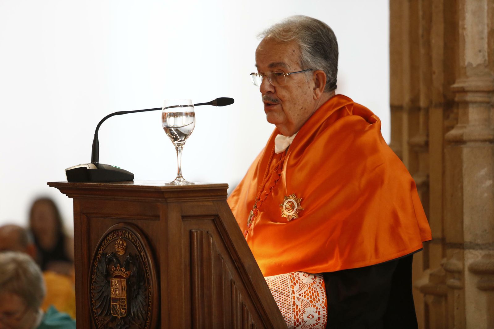Cuadrado-Roura y Daniel Gile, honoris causa por la UGR