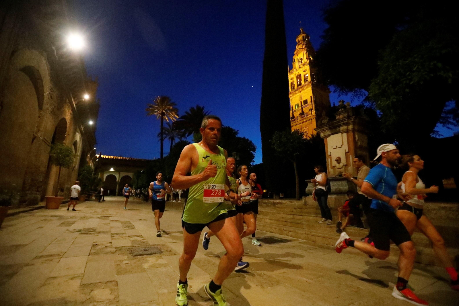 Las mejores fotos de la XX edición de la Nocturna Trotacalles en Córdoba