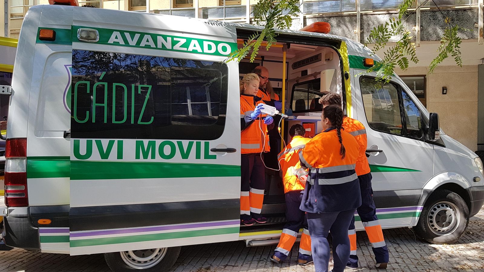 La Fundación Albor cuenta con una ambulancia dotada con todo el material de emergencias