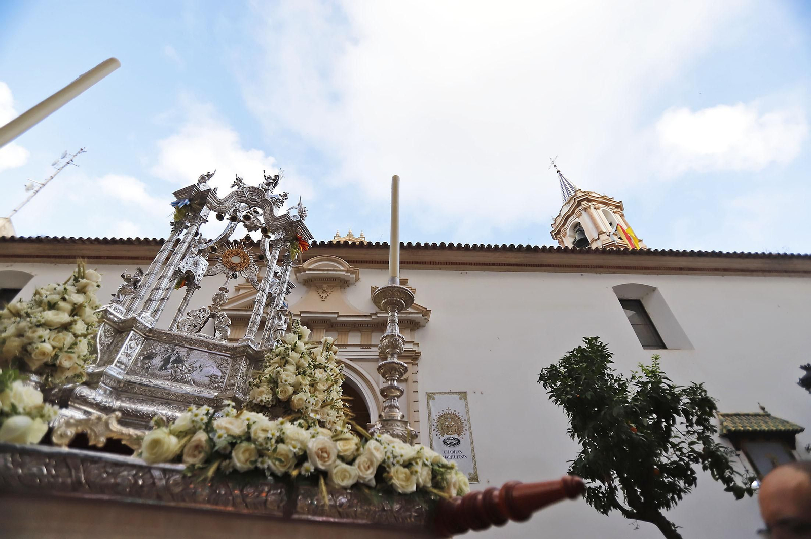 Imágenes de la procesión del Corpus Christi en Huelva