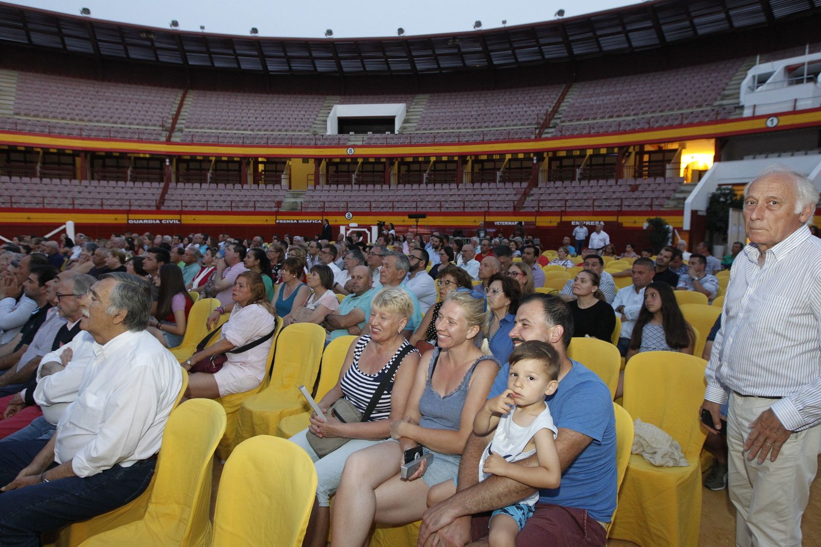 Fotogalería presentación carteles Feria Taurina Roquetas de Mar 2019