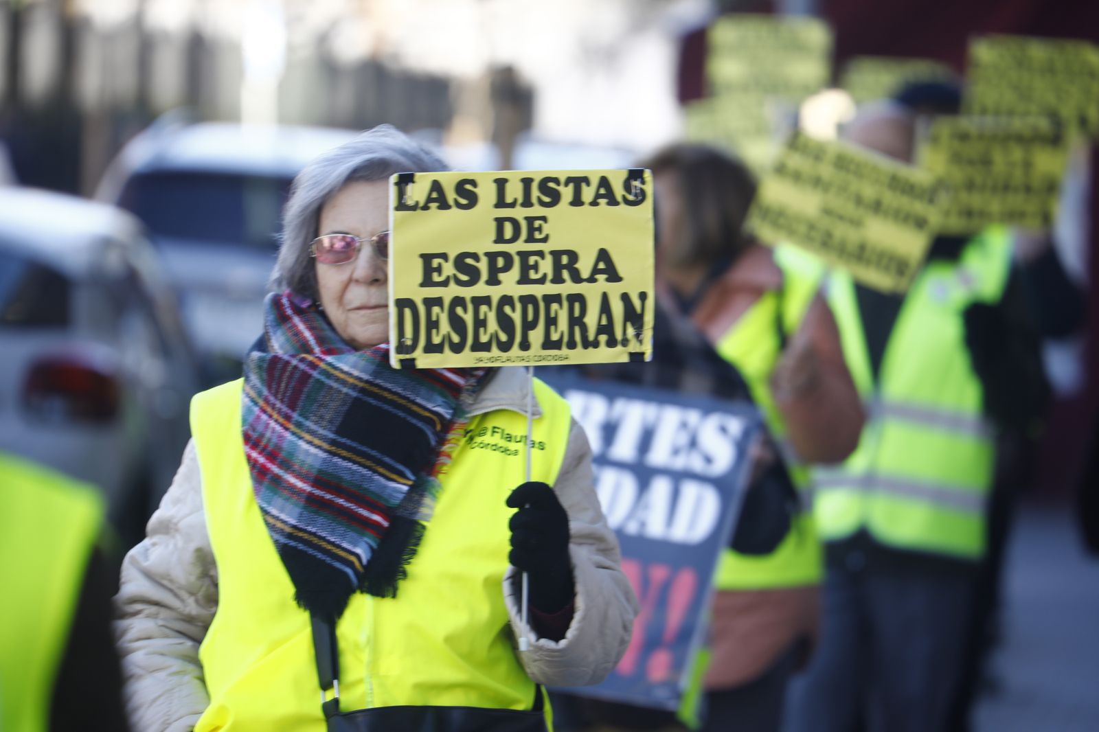 La nueva protesta del colectivo Yayoflautas de Córdoba, en imágenes