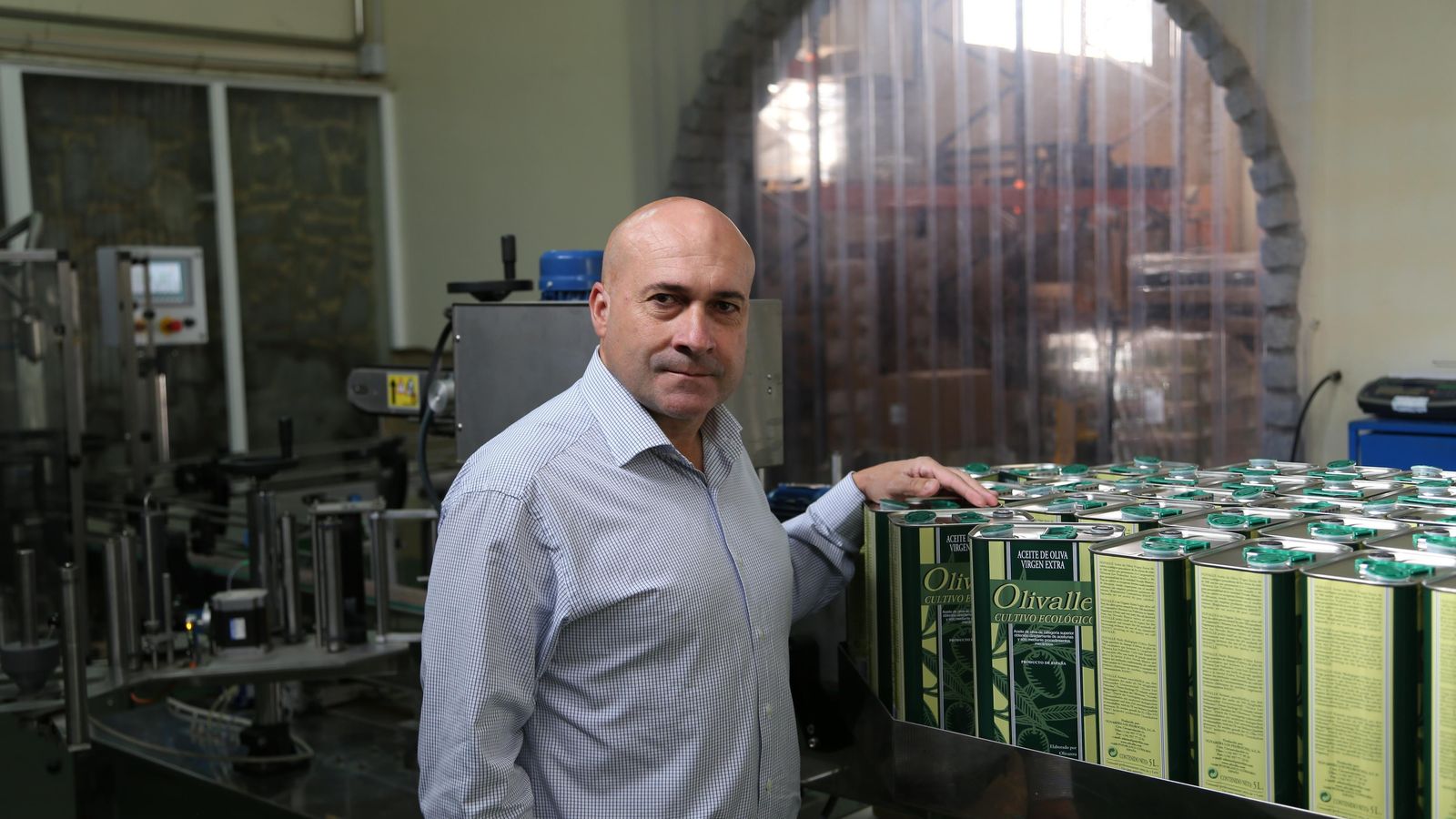 Unos 960 socios la componen.