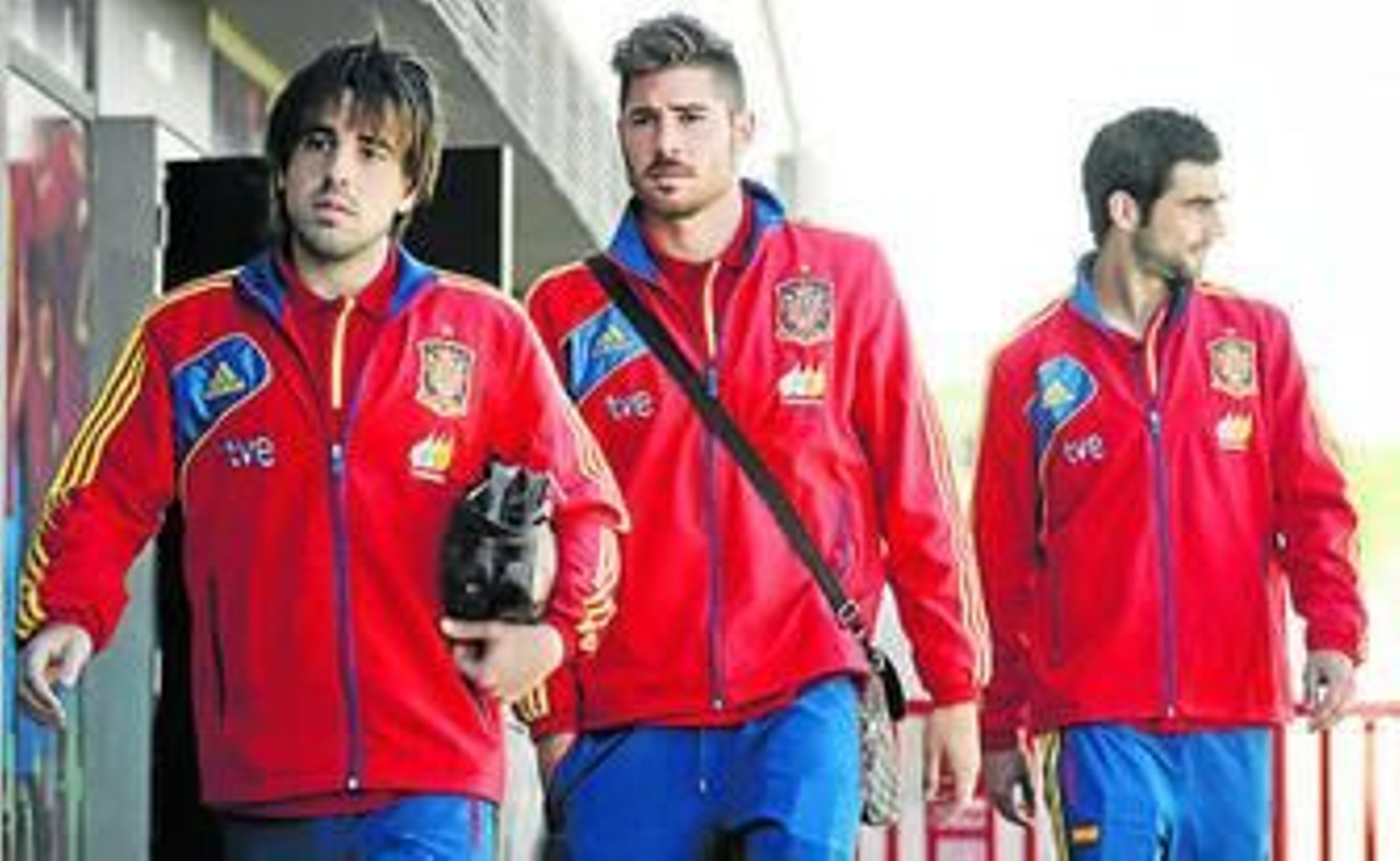 Beñat, junto a Javi García y Albiol, en Suiza.