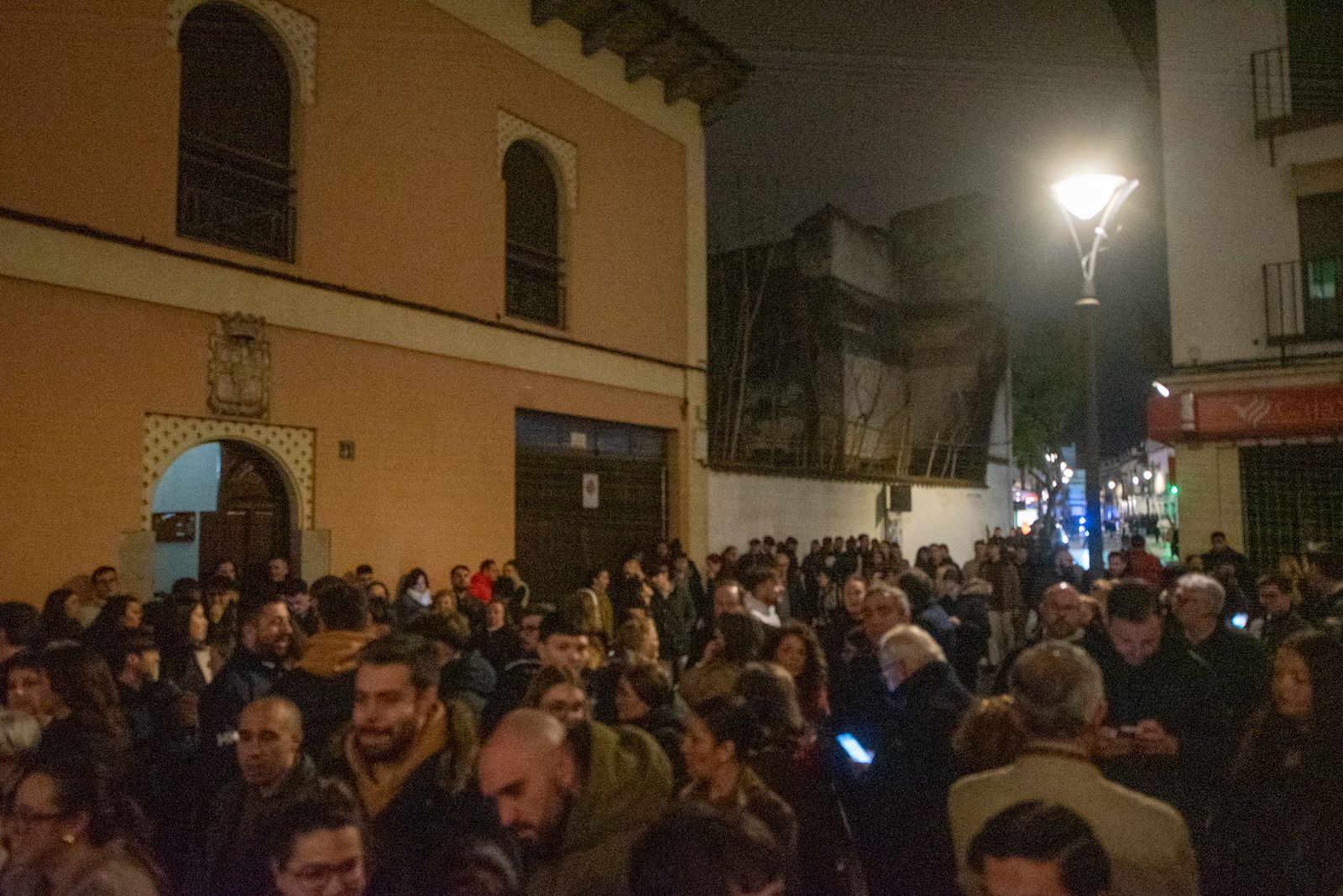 El vía crucis del Señor de las Penas en el Miércoles de Ceniza de Córdoba, en imágenes