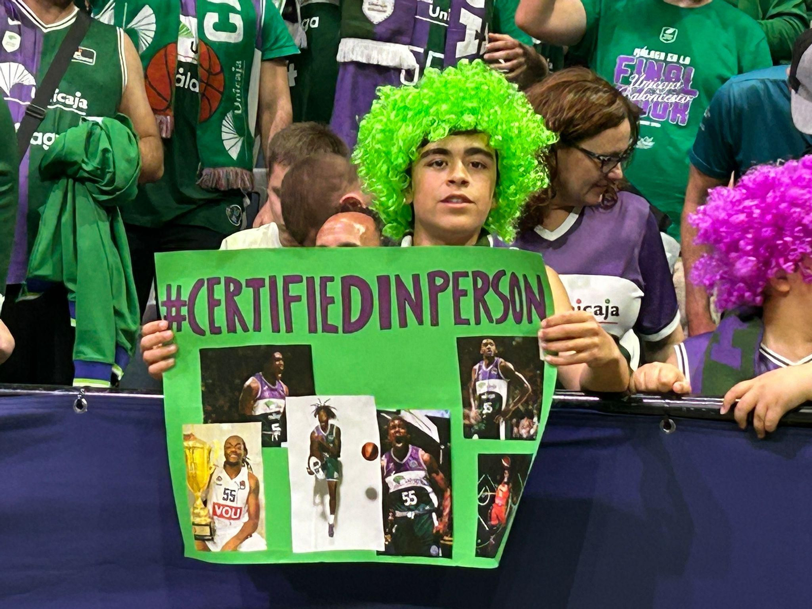 Búscate en las gradas en el Lenovo Tenerife - Unicaja de la final de la BCL