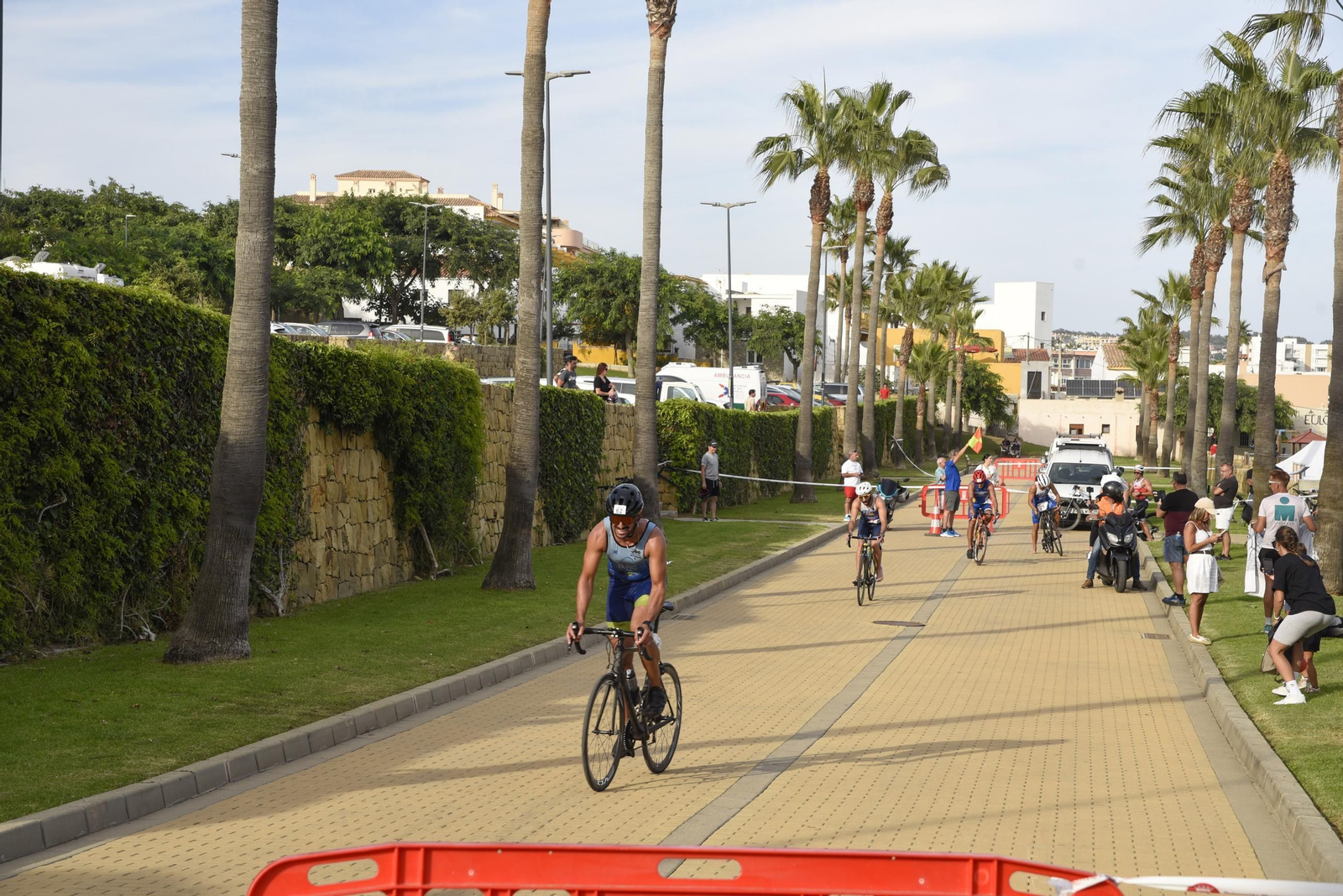 Búscate en las fotos del XI Triatlón de San Roque