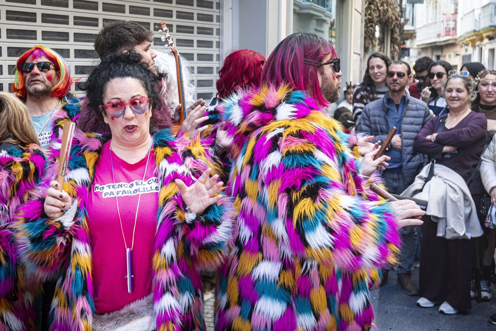 Las imágenes del Domingo de Piñata del Carnaval de Cádiz 2026