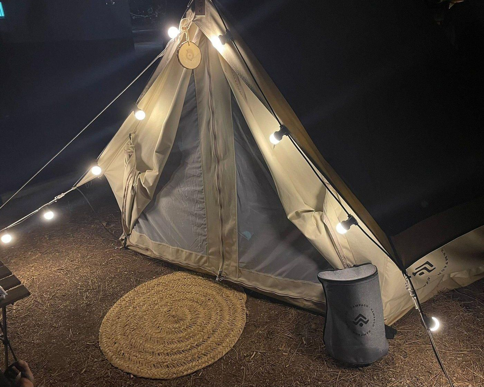 Junto al embalse del mismo nombre, el Camping de La Bolera es una escapada perfecta en cualquier época del año.