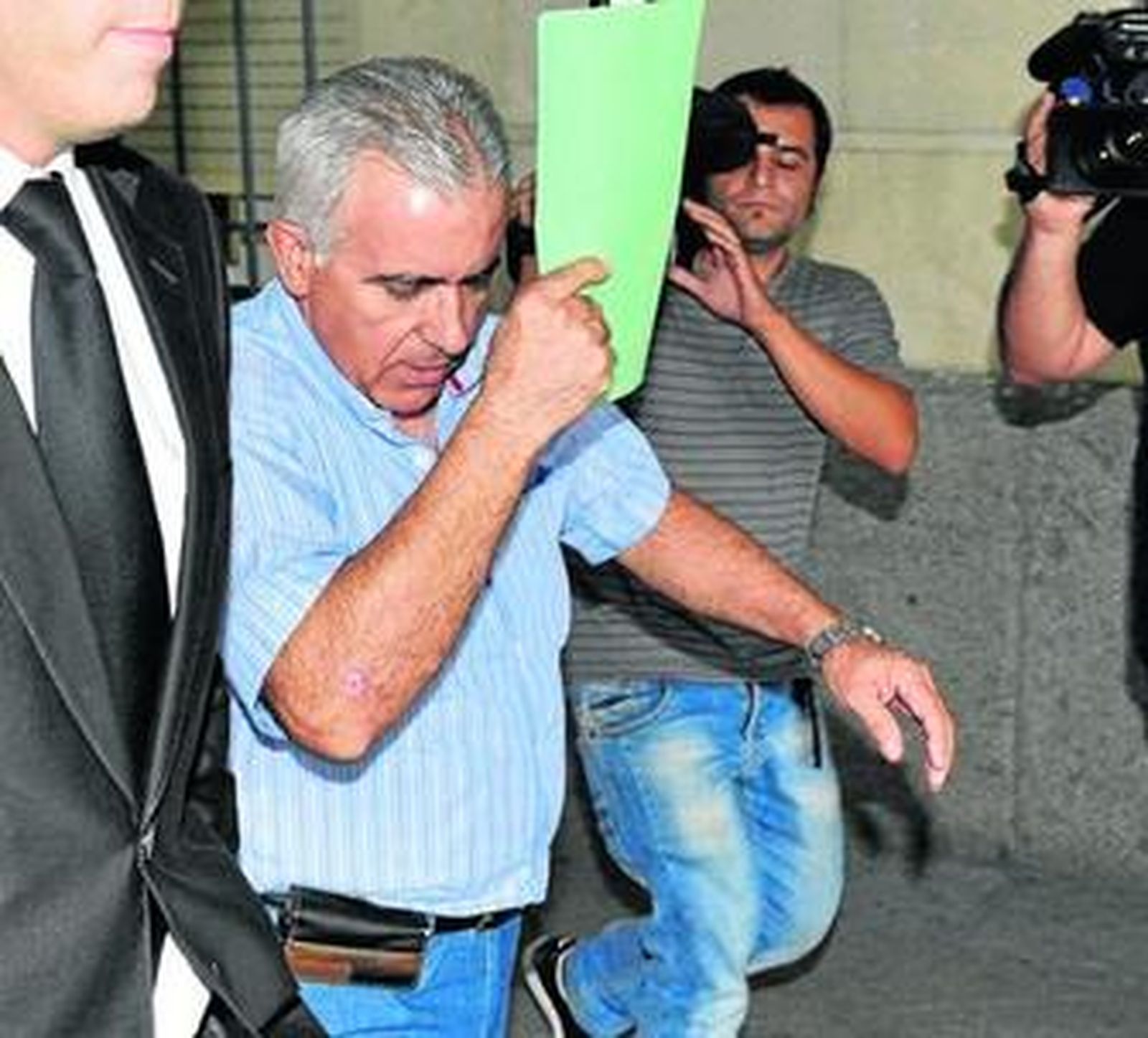 El imputado Rafael Rodríguez Fuentes, a la salida de declarar ante la juez Mercedes Alaya.